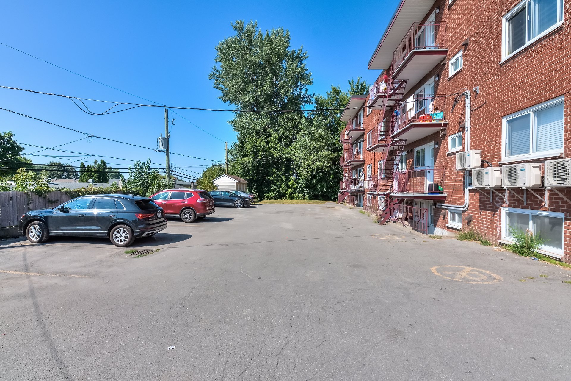 Photo - Stationnement