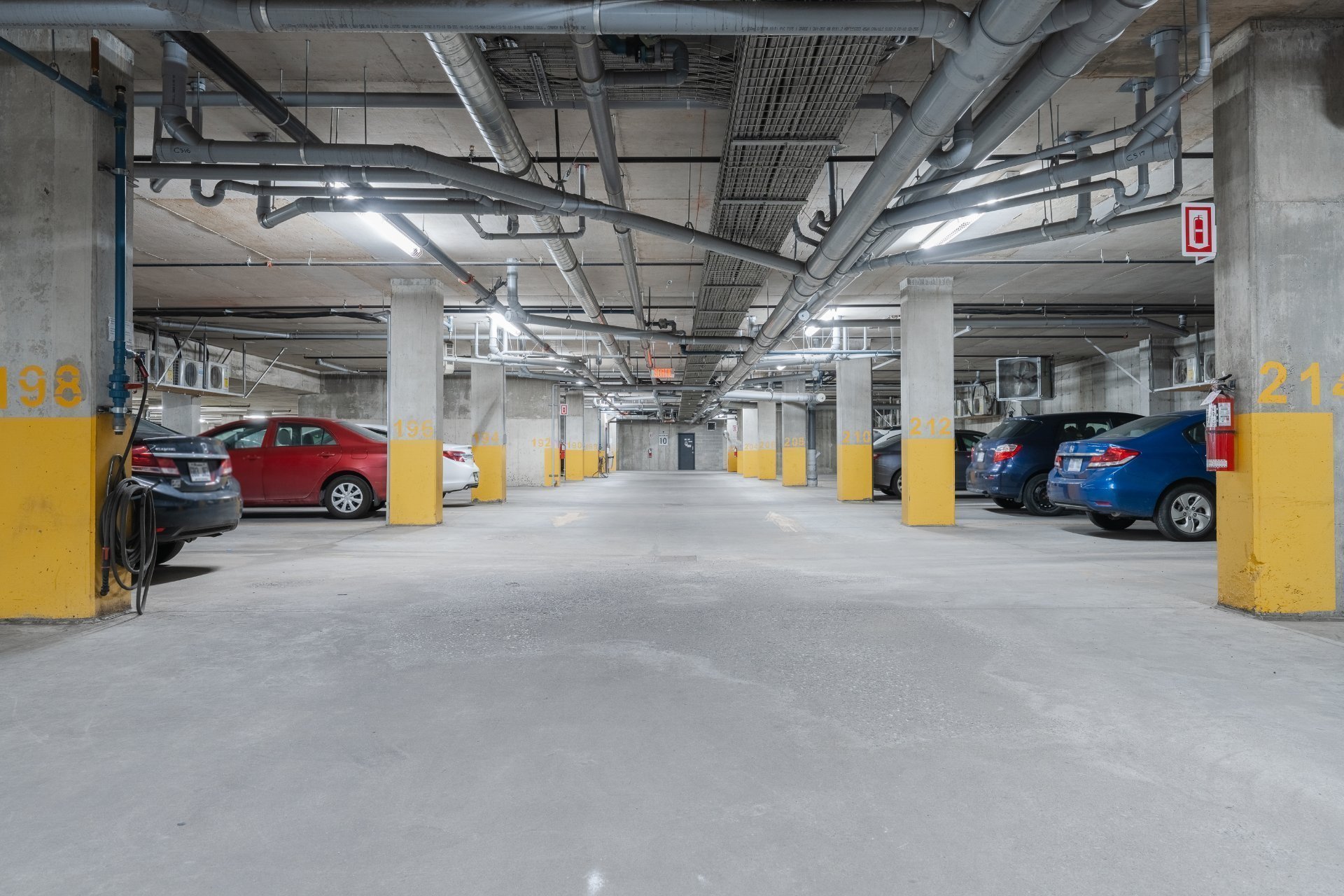 Photo - Garage