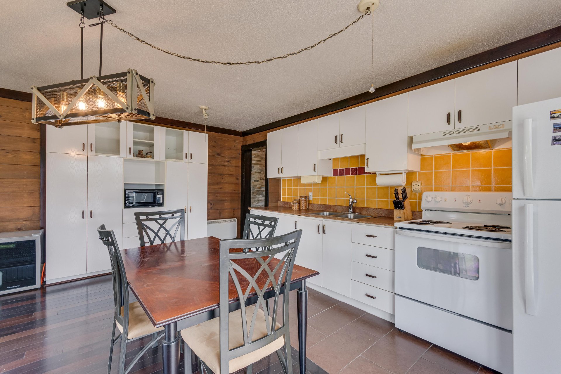 Photo - Salle à manger