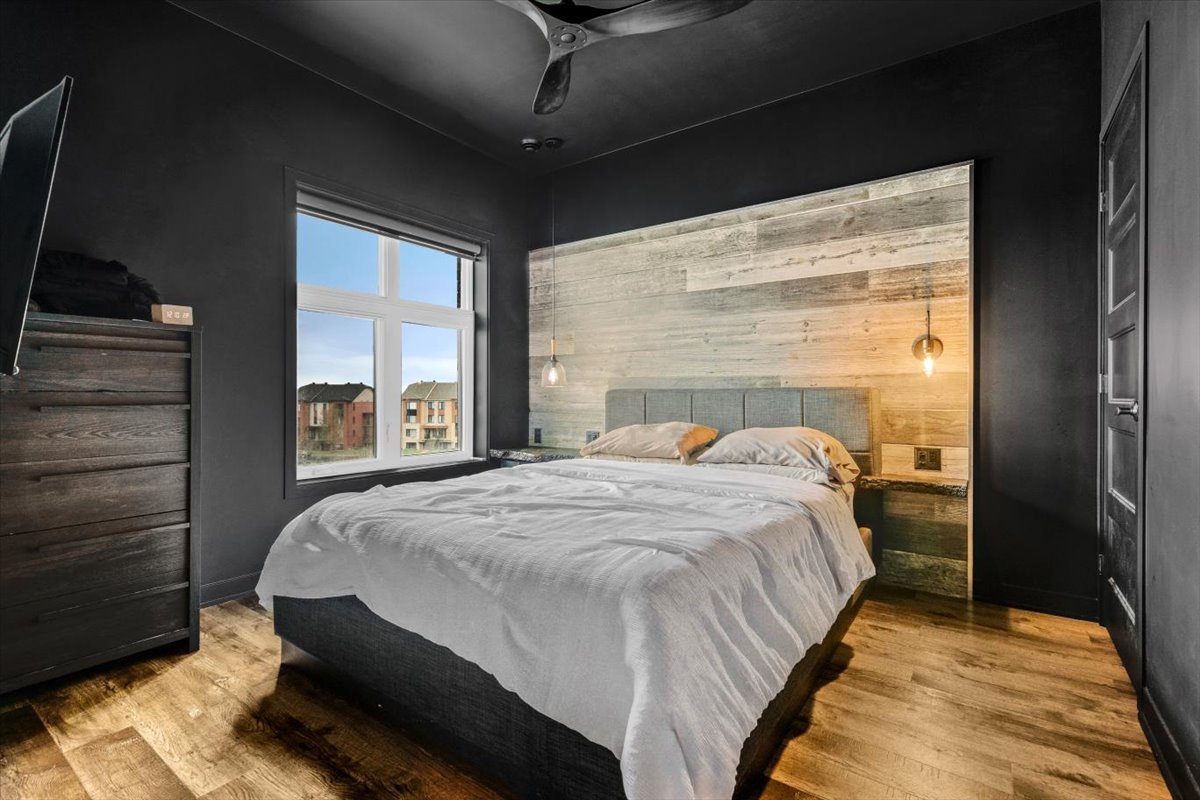 Photo - Primary bedroom