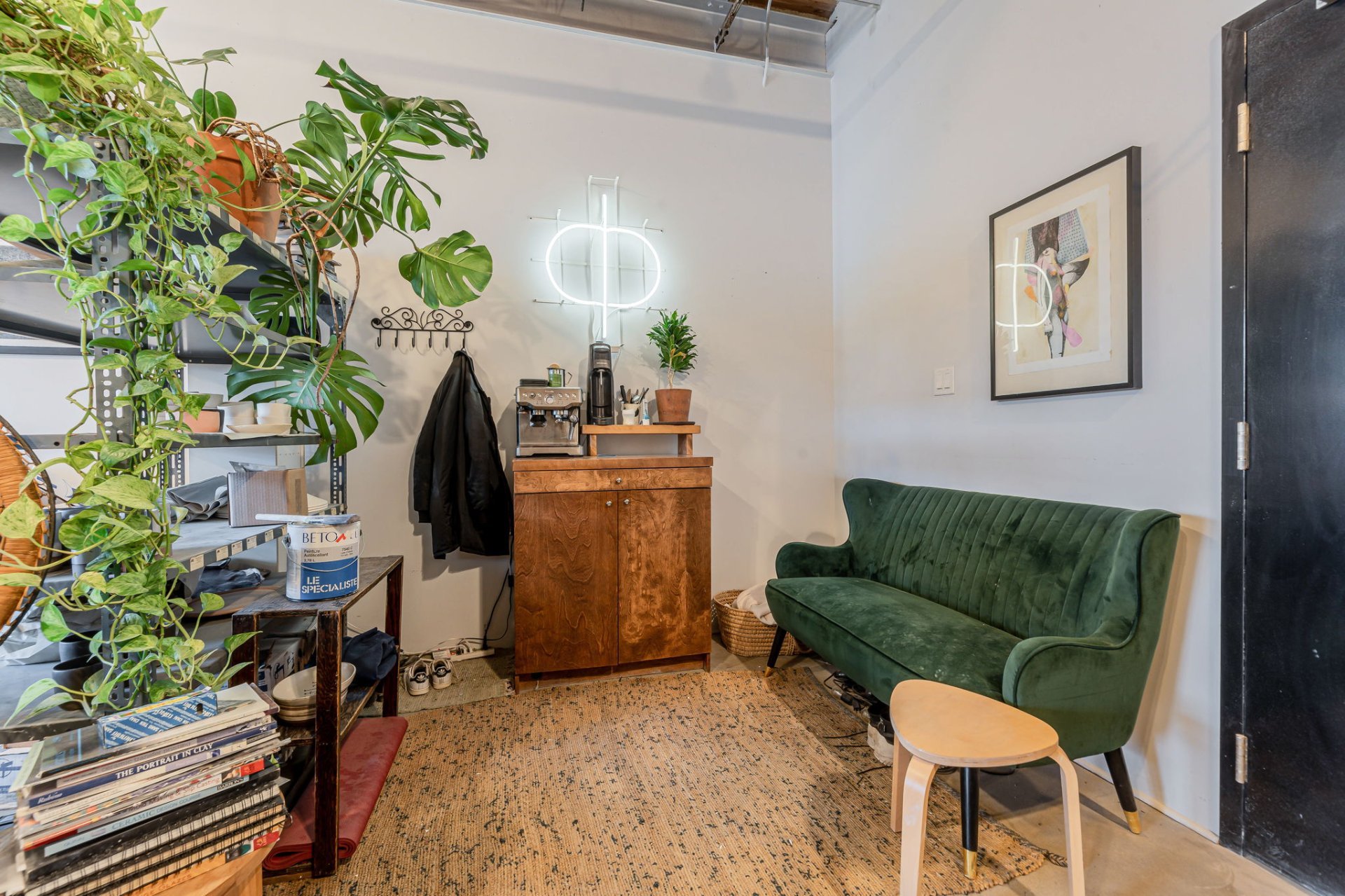 Photo - Interior