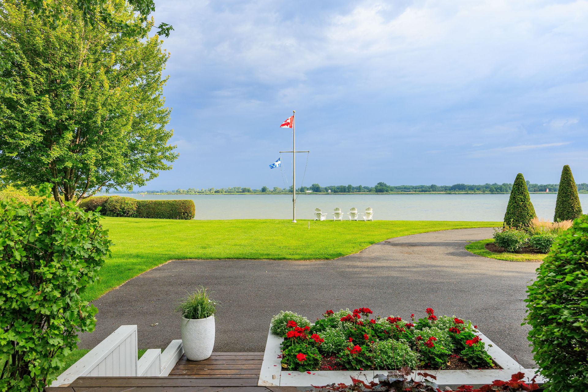 Photo - Vue sur l'eau