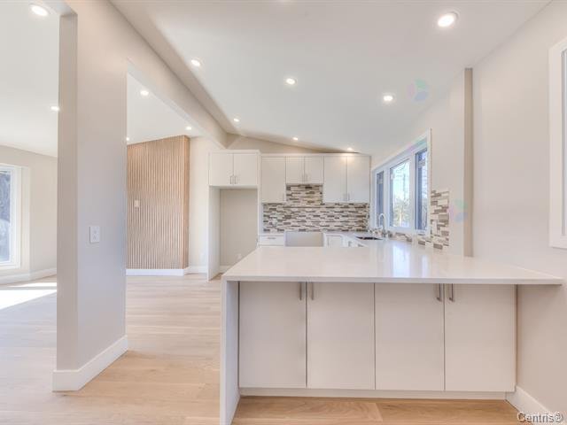 Photo - Kitchen