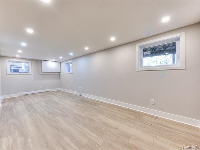 Photo - Family room