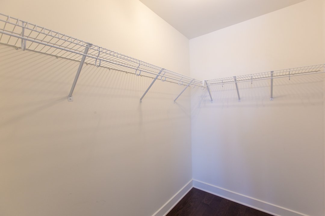 Photo - Penderie (Walk-in)