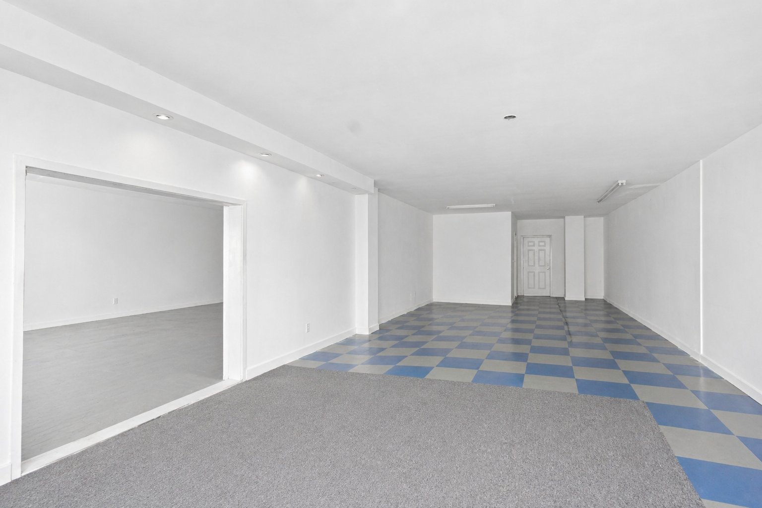 Photo - Interior