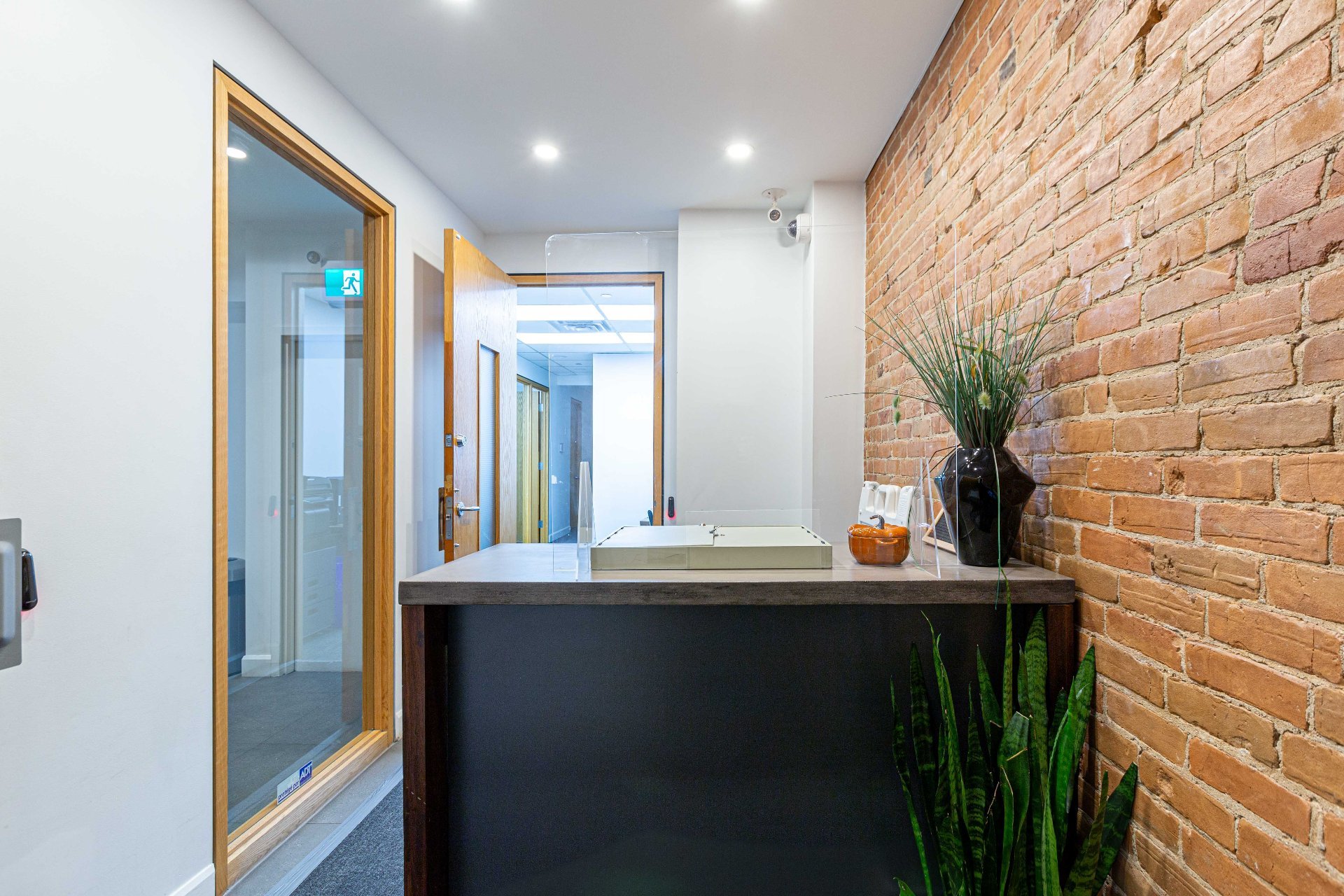 Photo - Reception Area