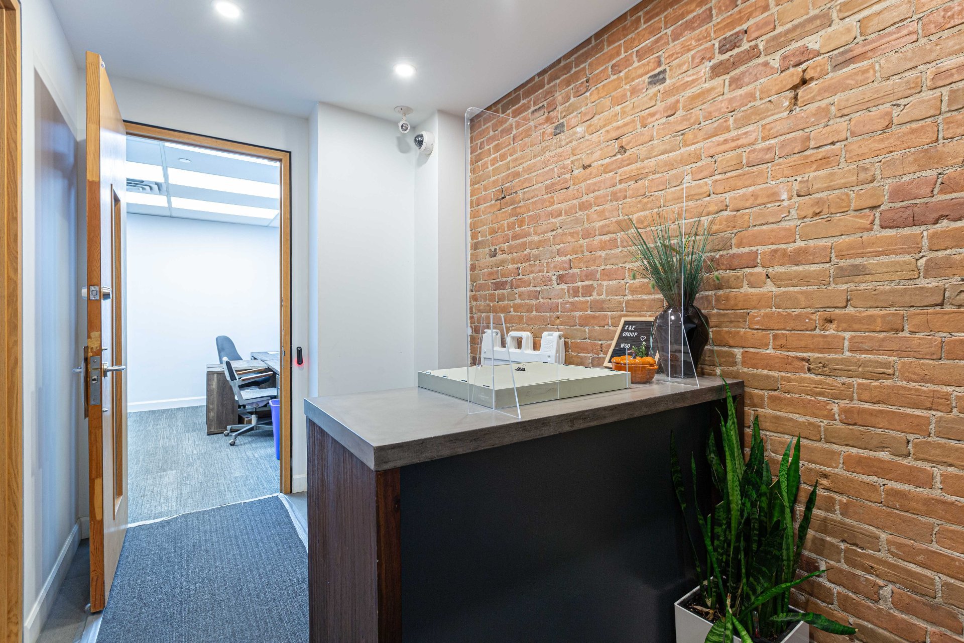 Photo - Reception Area