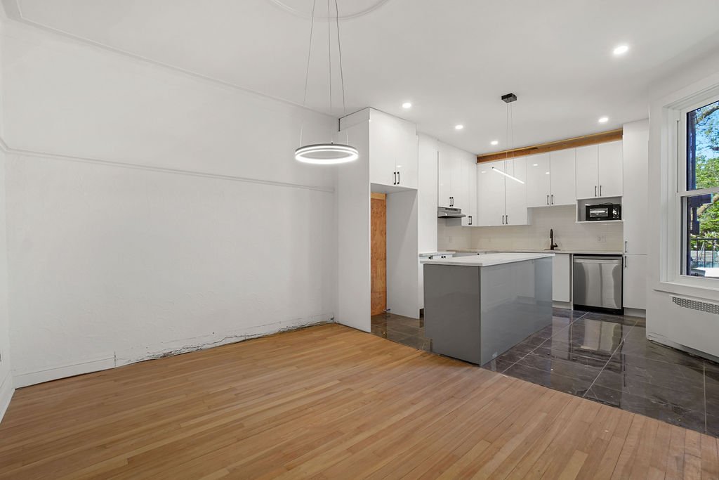 Photo - Dining room