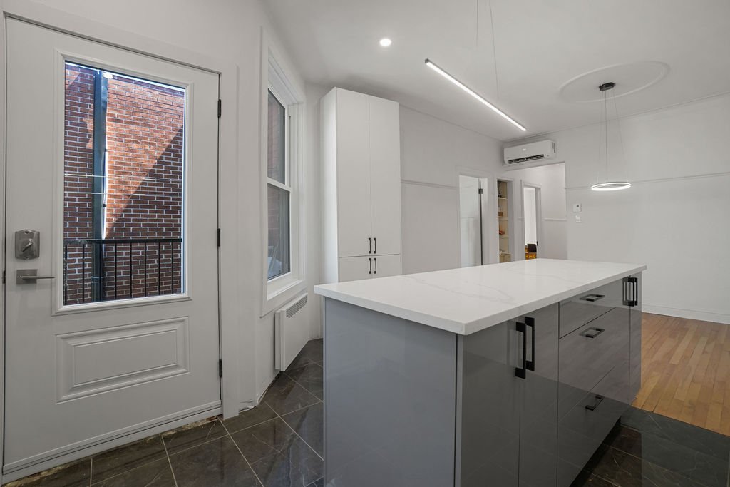Photo - Kitchen