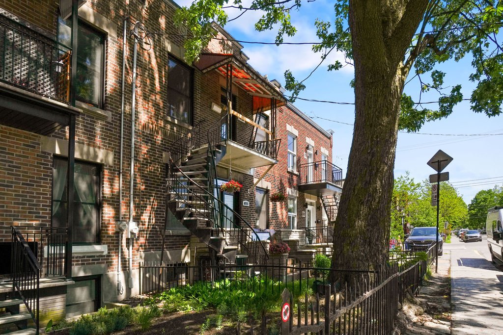Photo - Exterior