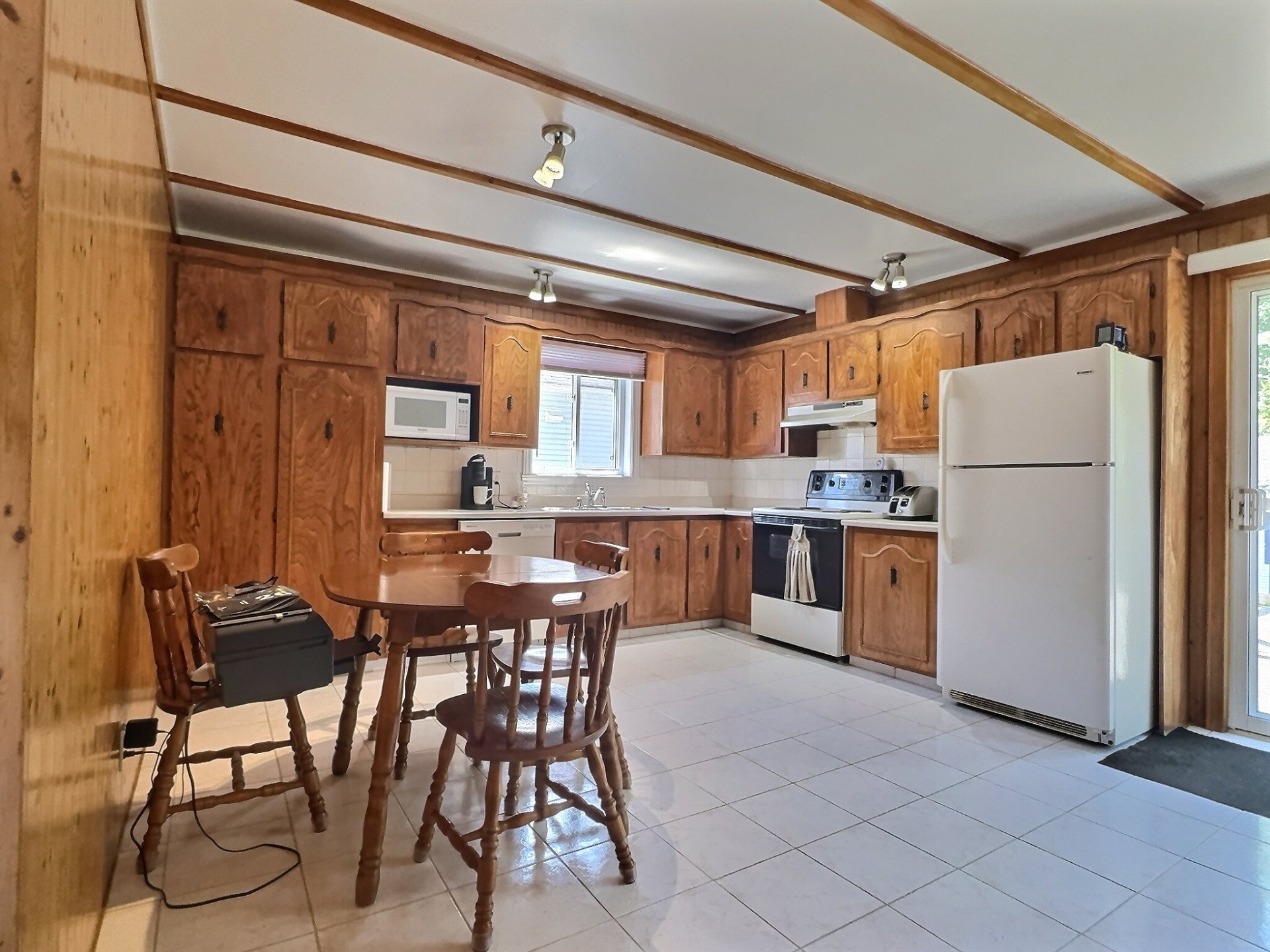 Photo - Kitchen