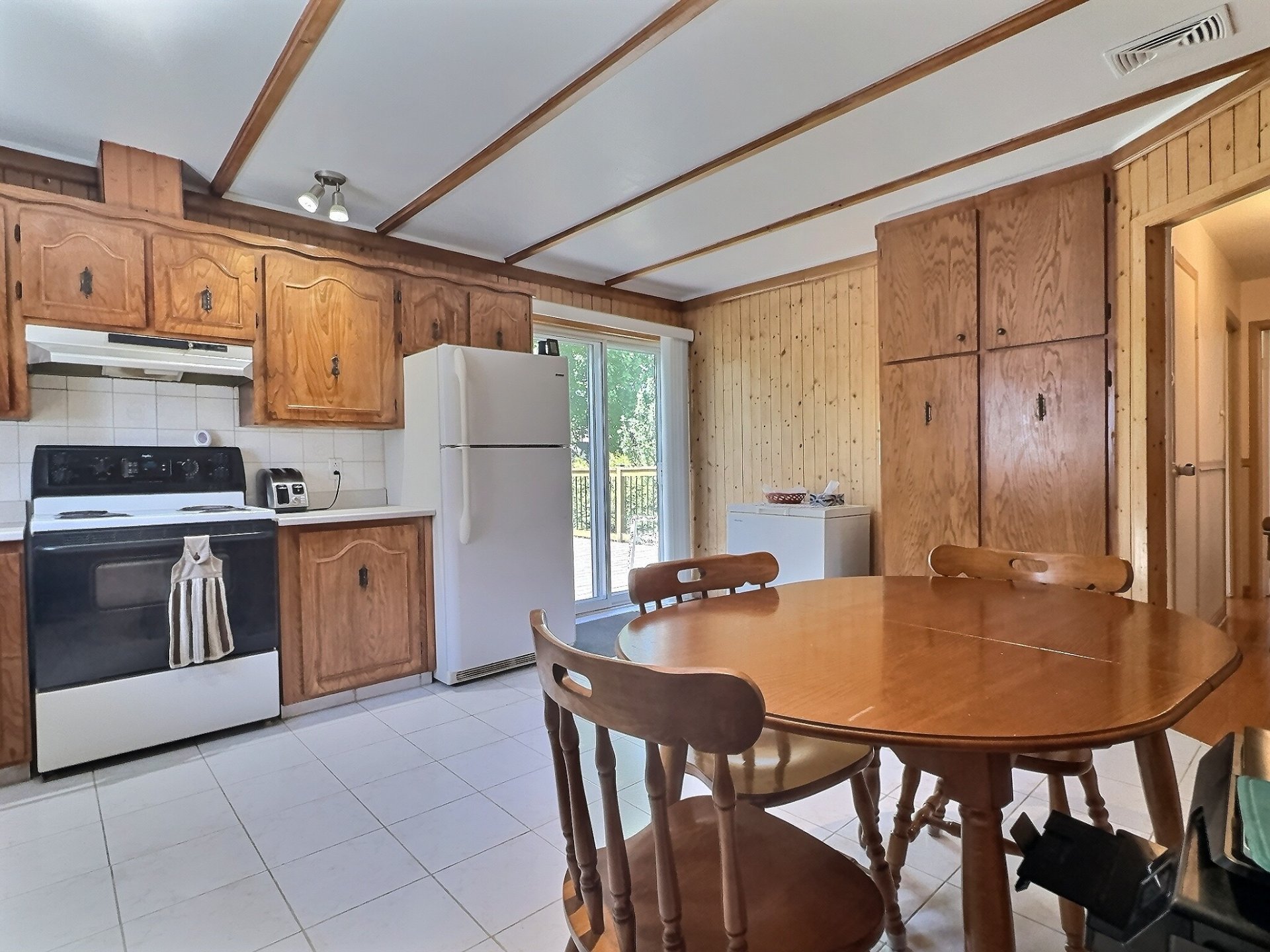 Photo - Kitchen
