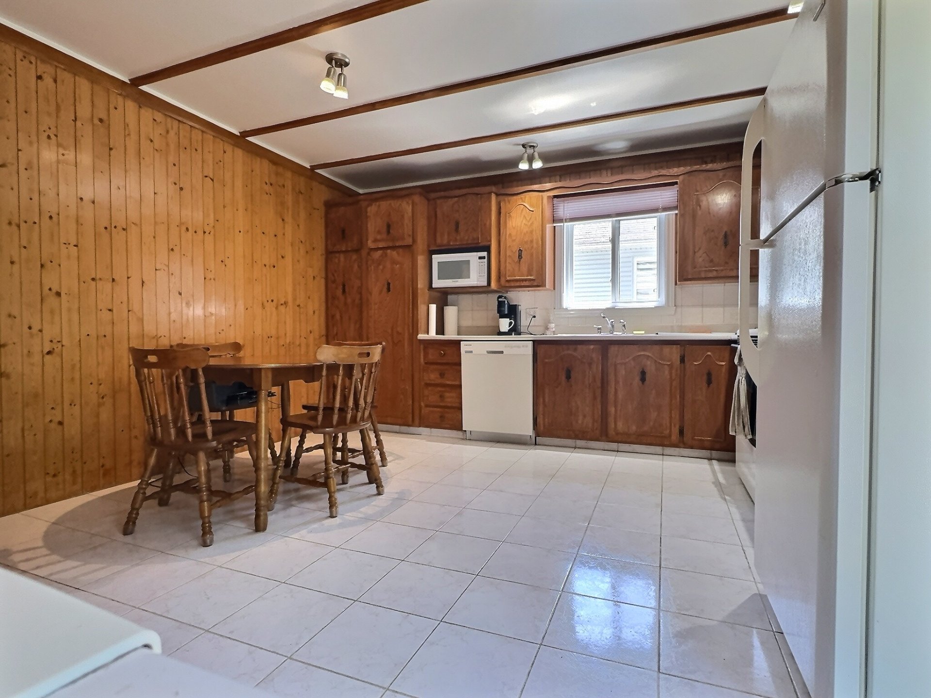 Photo - Kitchen