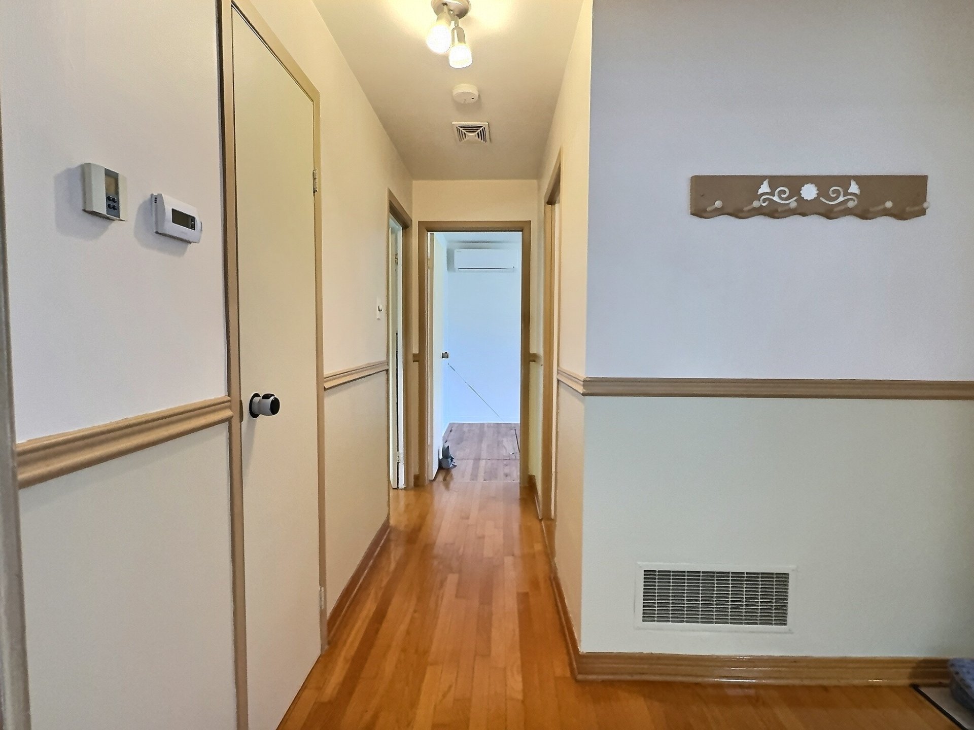 Photo - Corridor