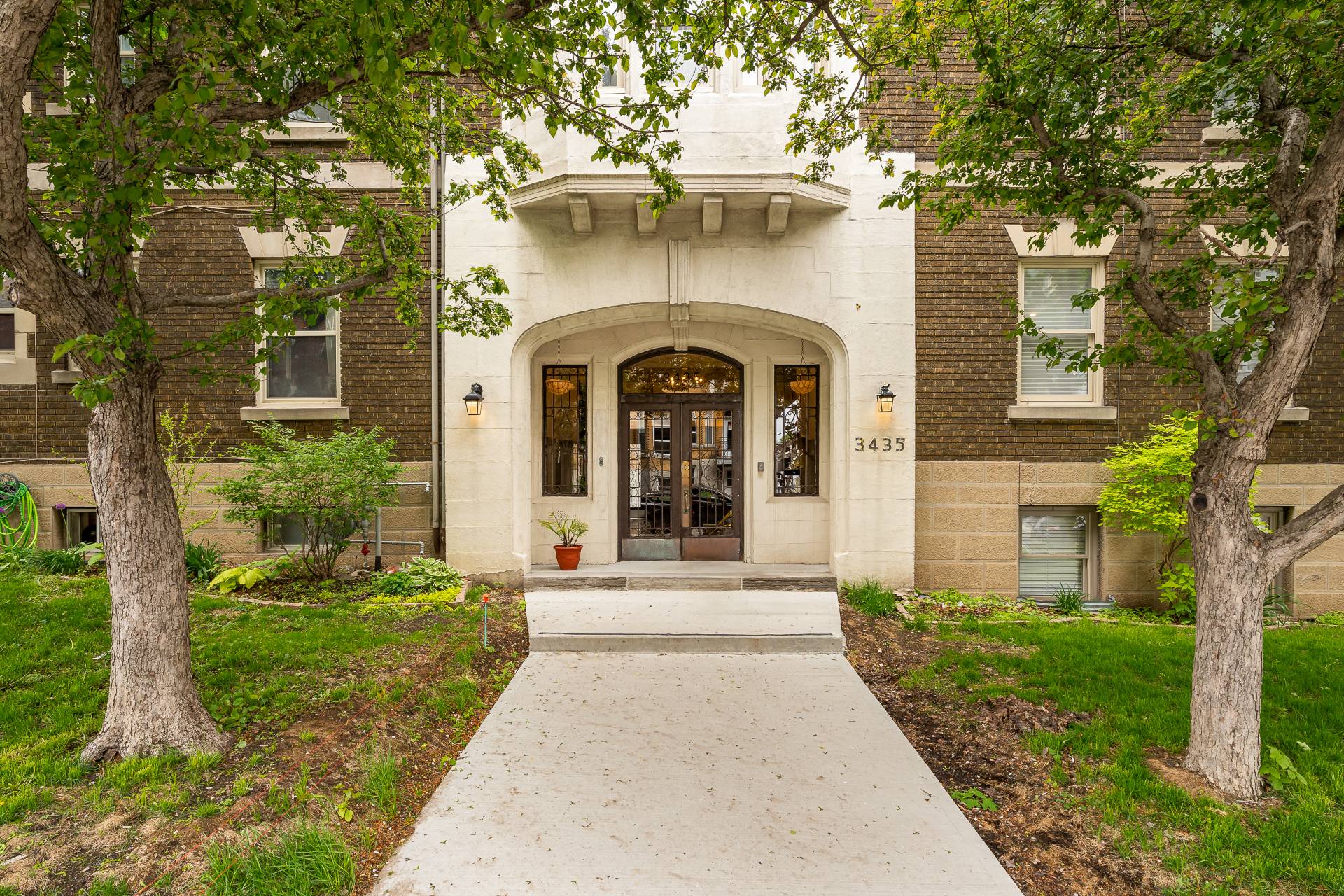 Photo - Exterior entrance