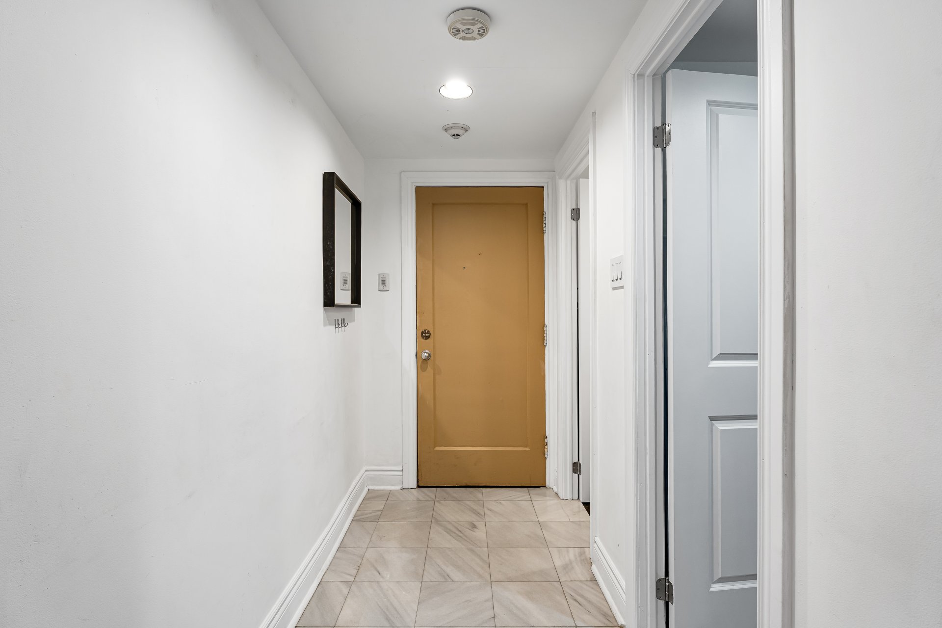 Photo - Hallway