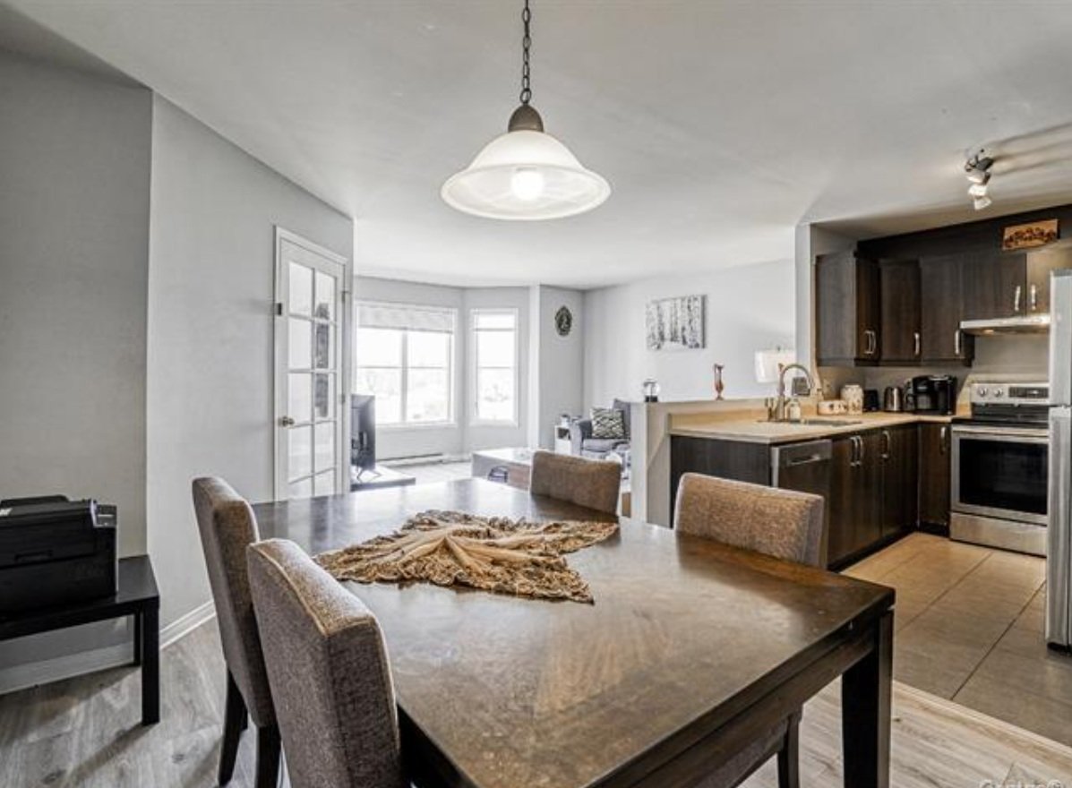 Photo - Salle à manger