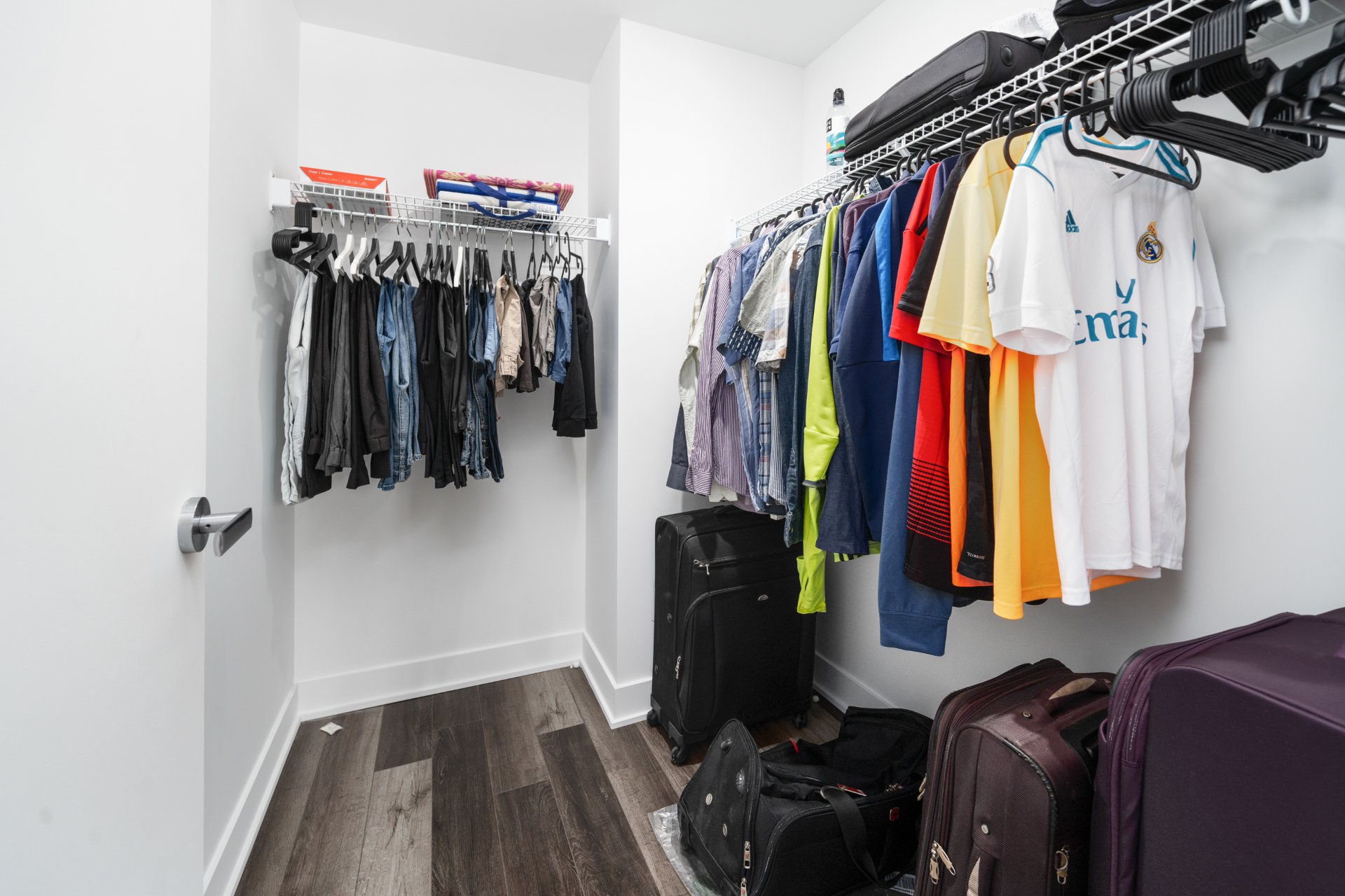 Photo - Penderie (Walk-in)