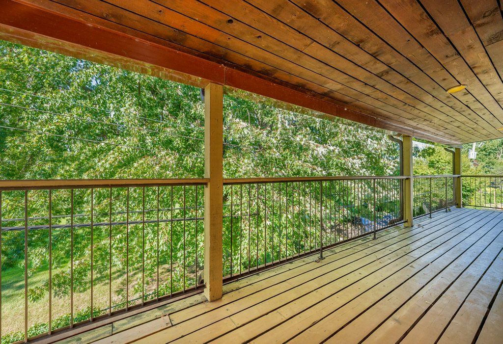 Photo - Balcony