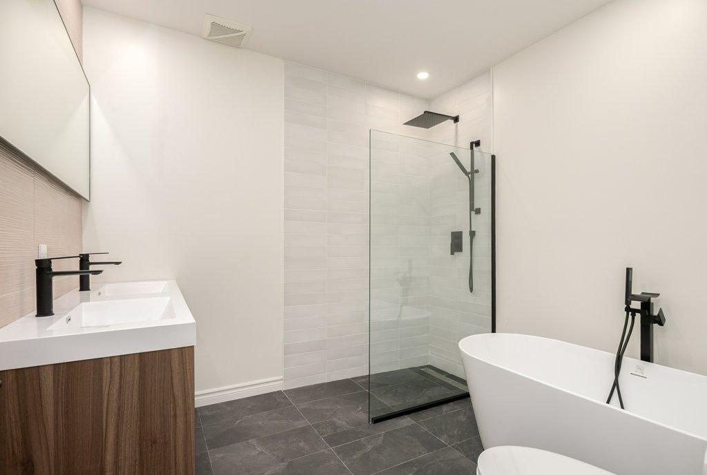 Photo - Bathroom