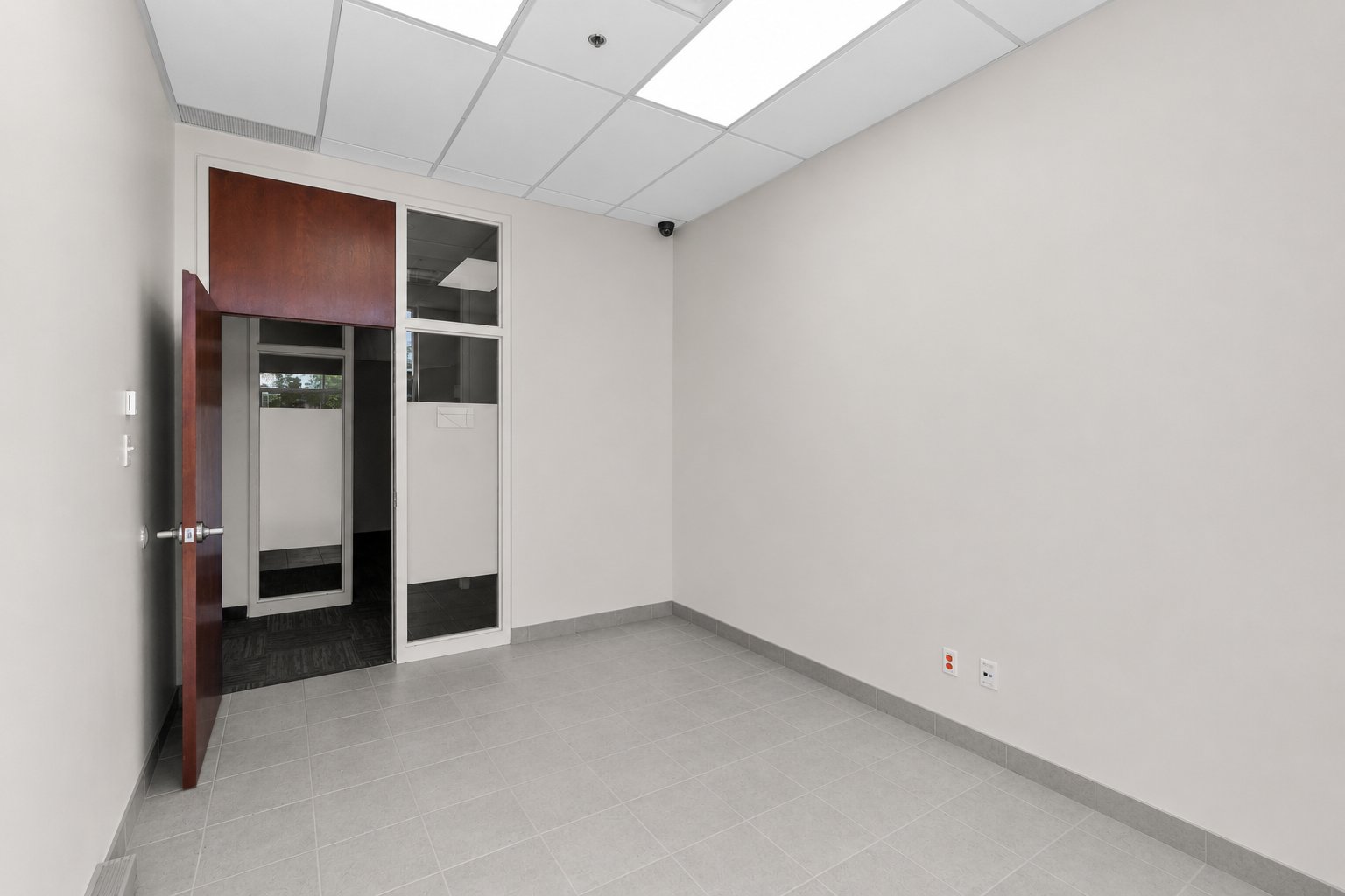 Photo - Interior