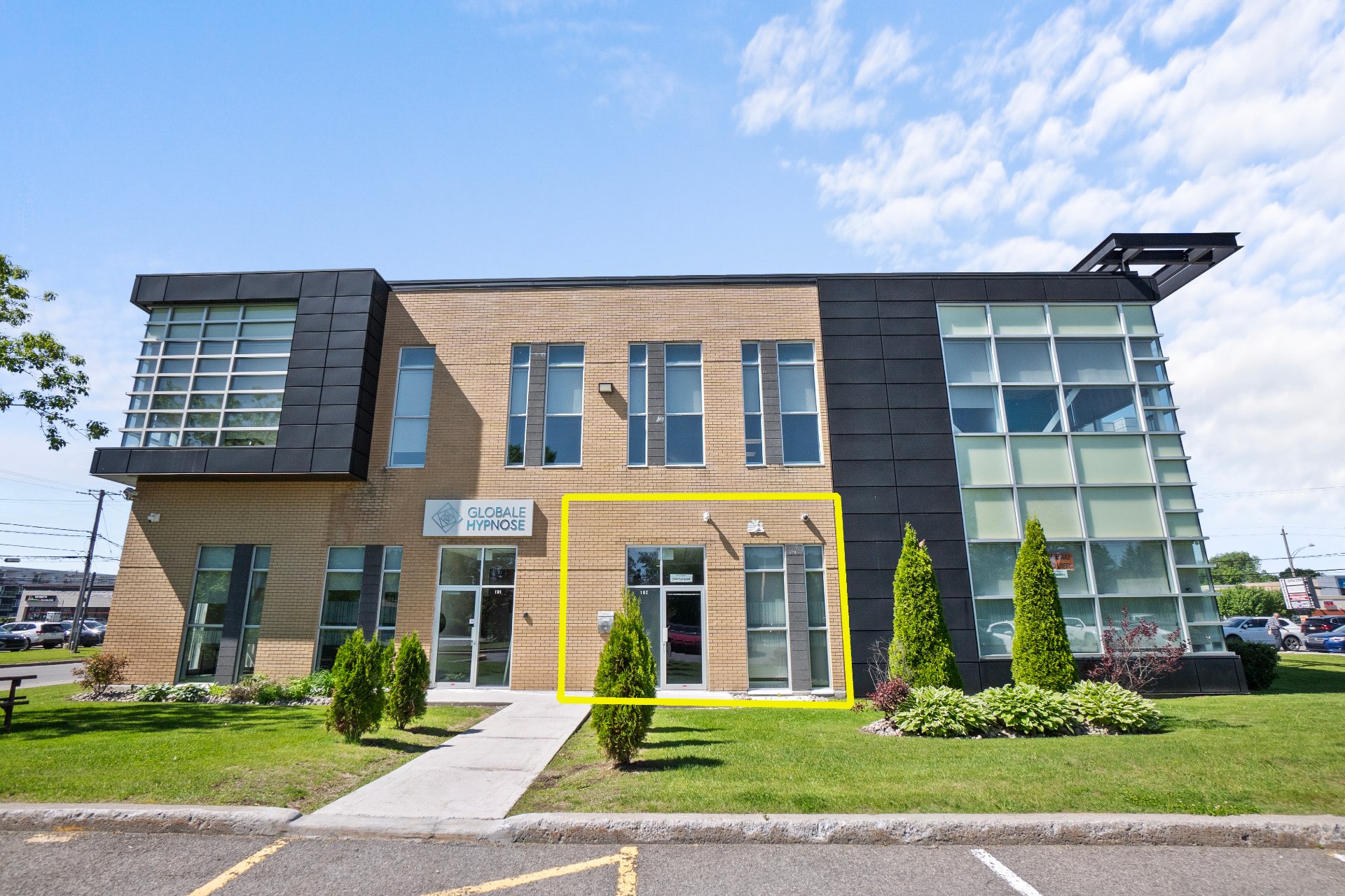 Photo - Frontage
