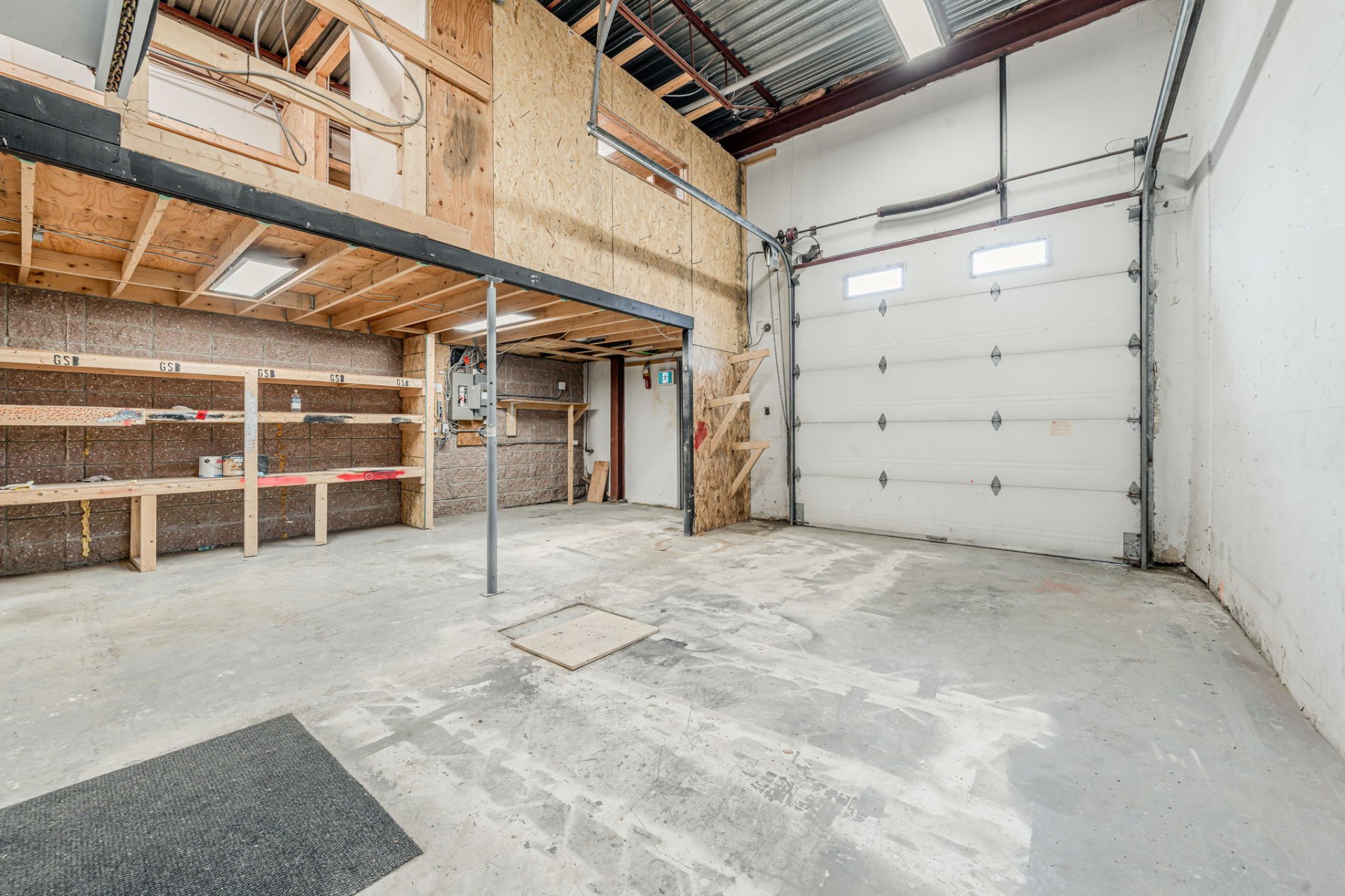 Photo - Warehouse