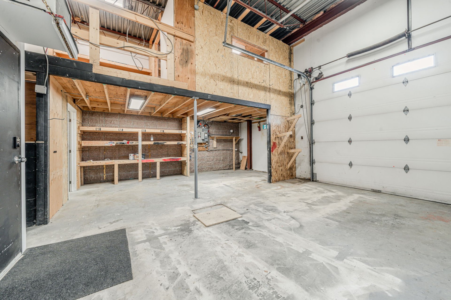 Photo - Warehouse