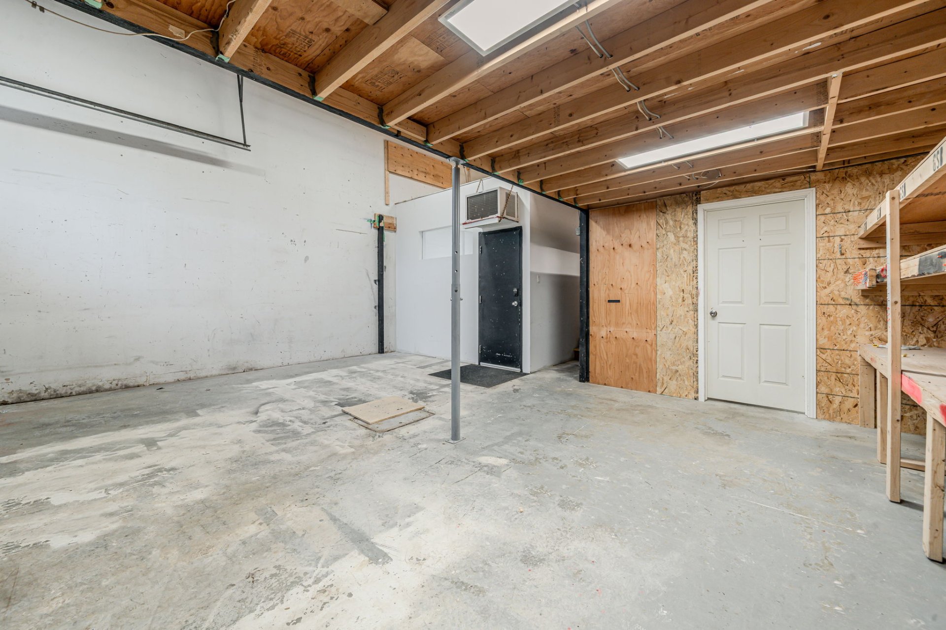 Photo - Warehouse