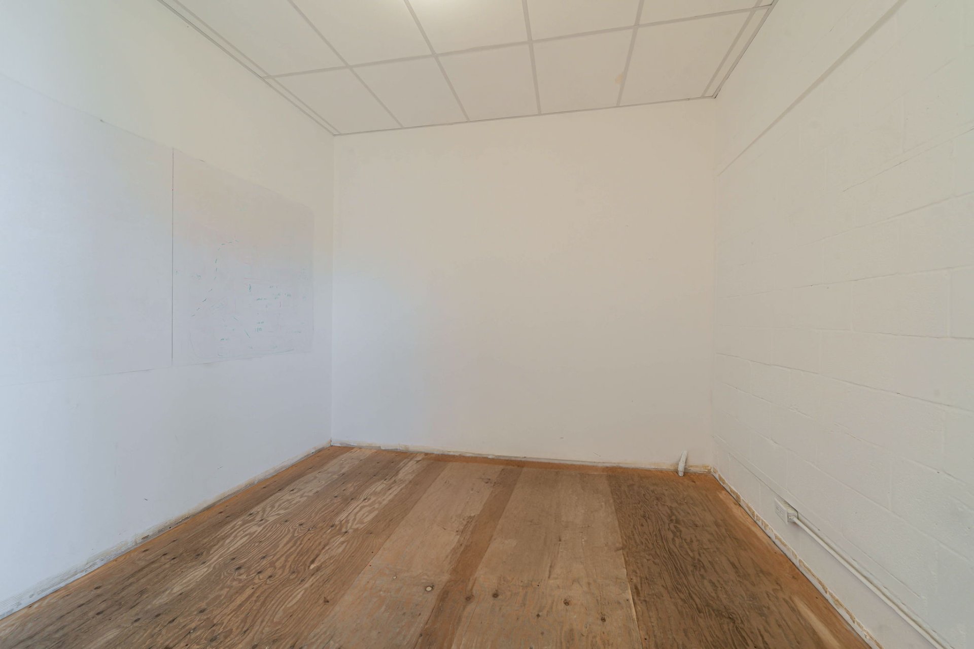 Photo - Office