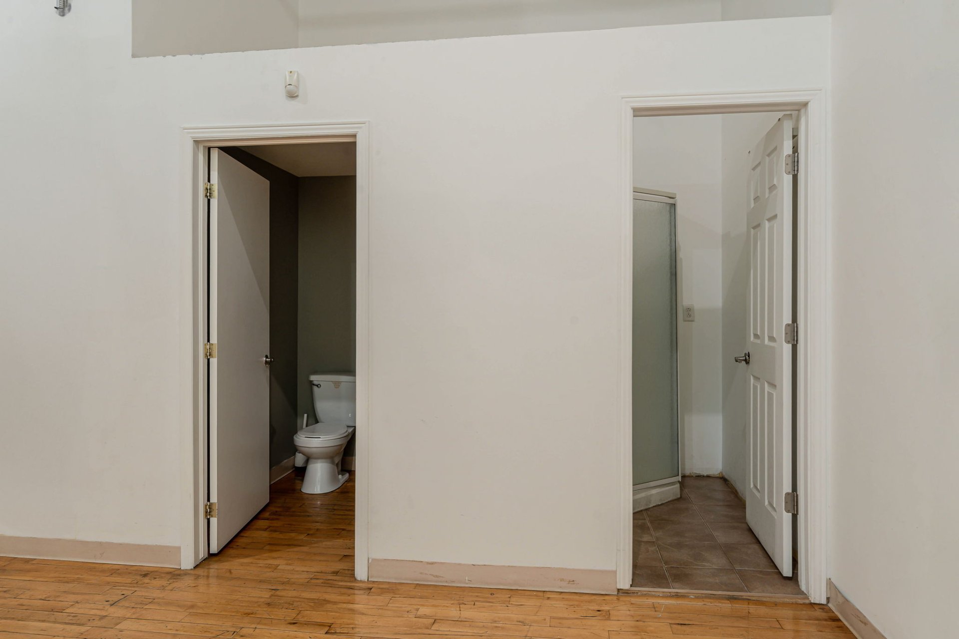 Photo - Bathroom
