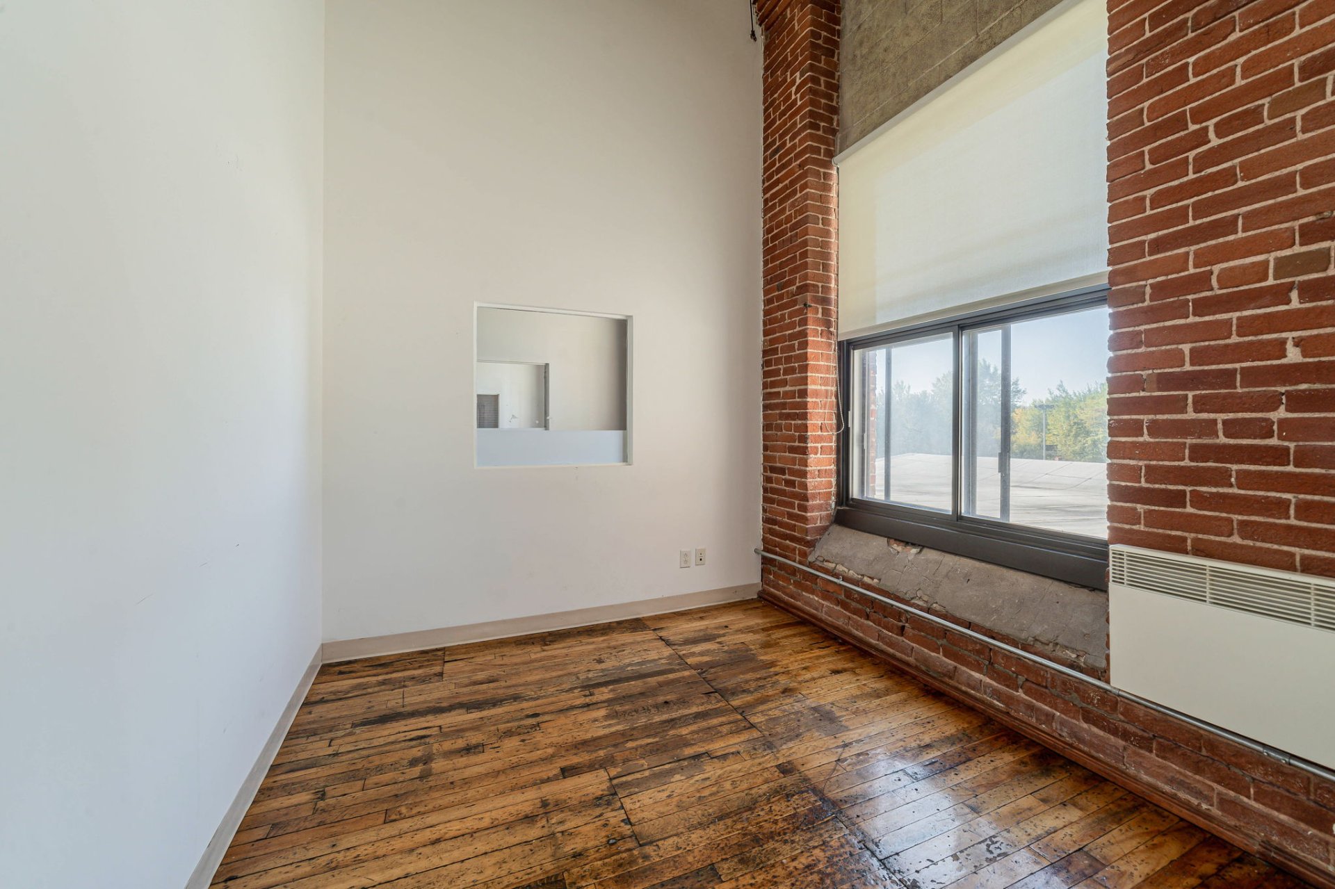 Photo - Office