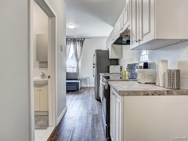Photo - Kitchen