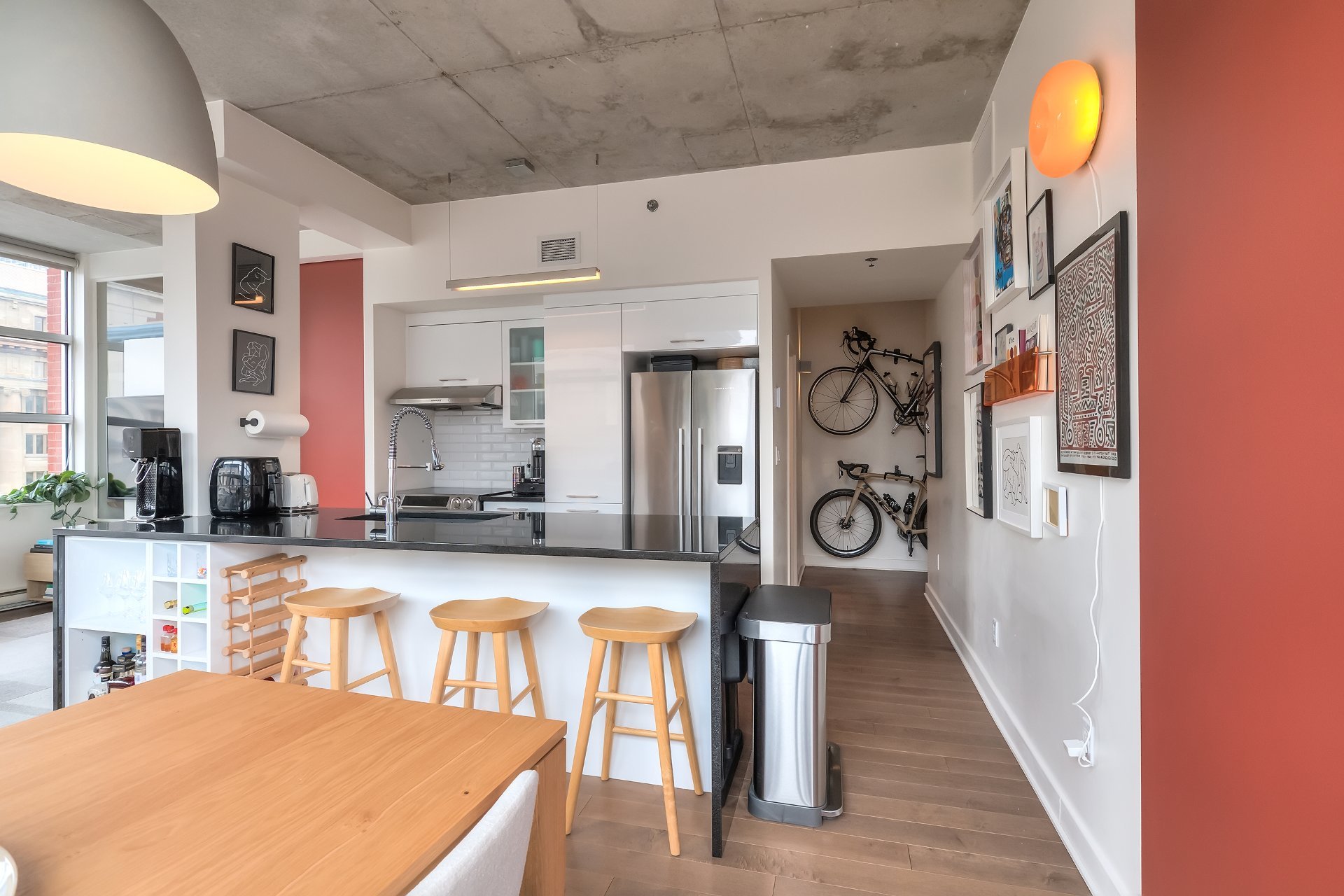 Photo - Kitchen