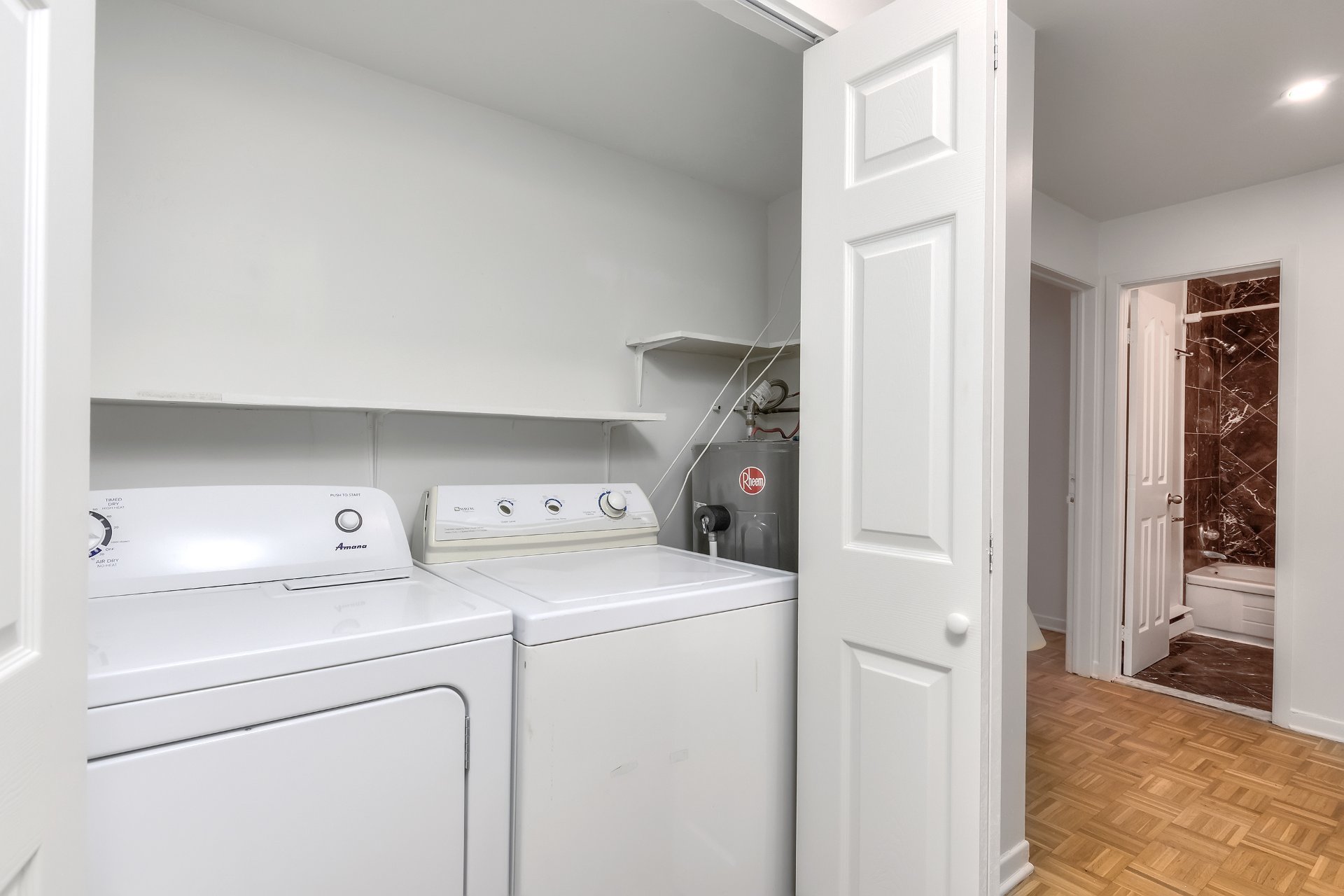 Photo - Laundry room