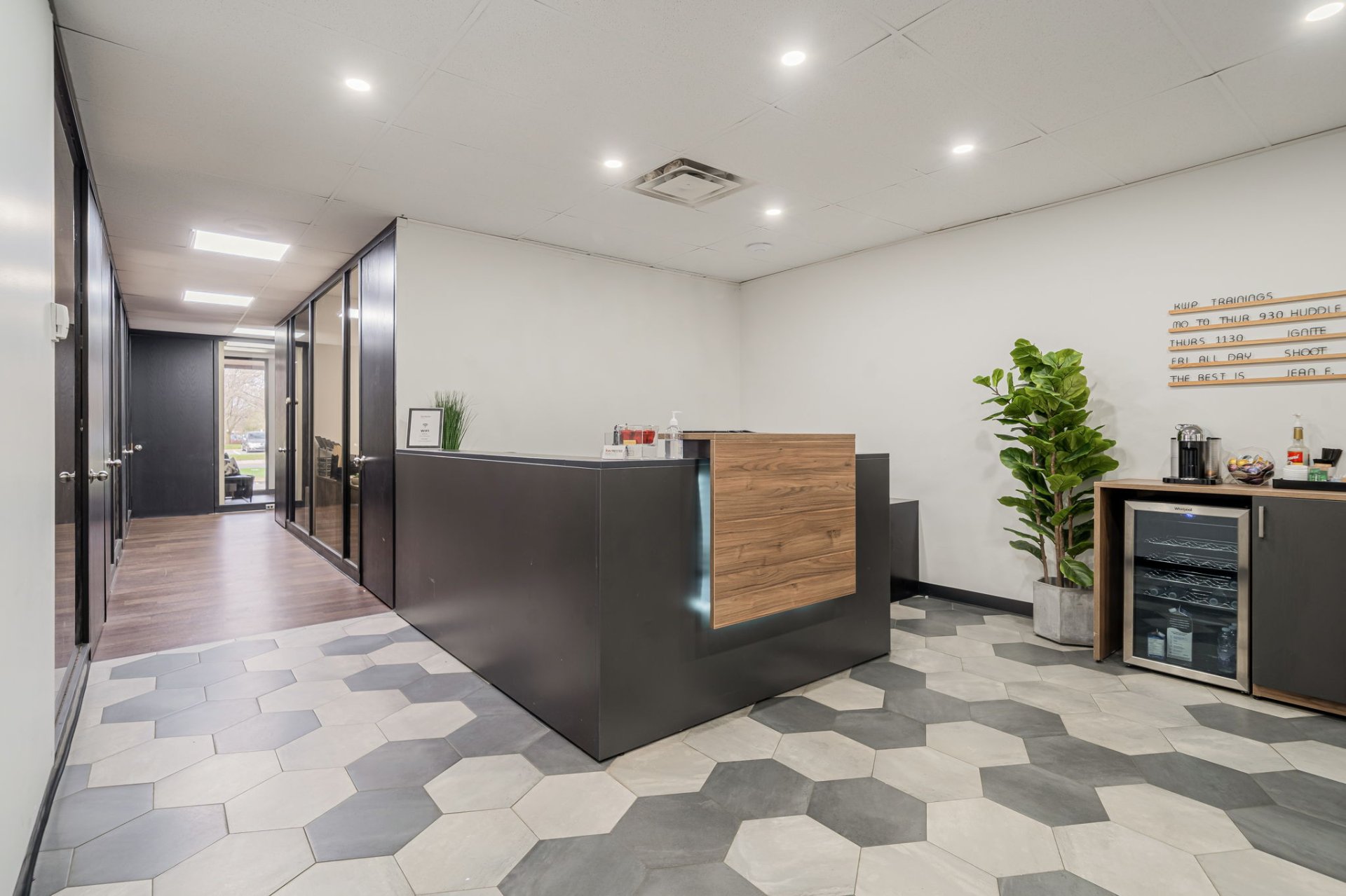 Photo - Reception Area