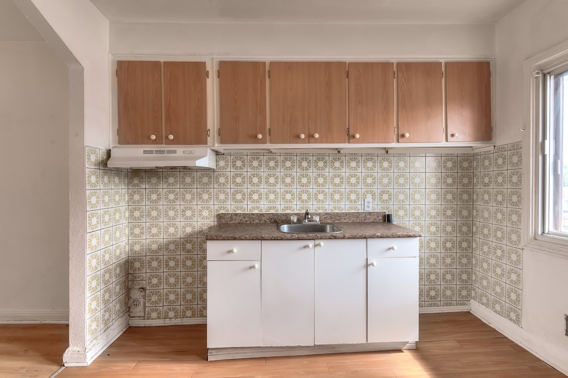 Photo - Kitchen