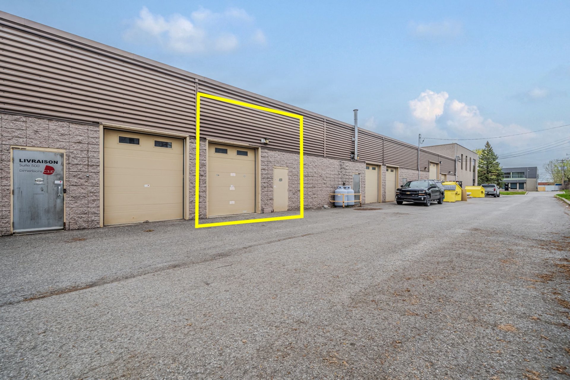 Photo - Garage