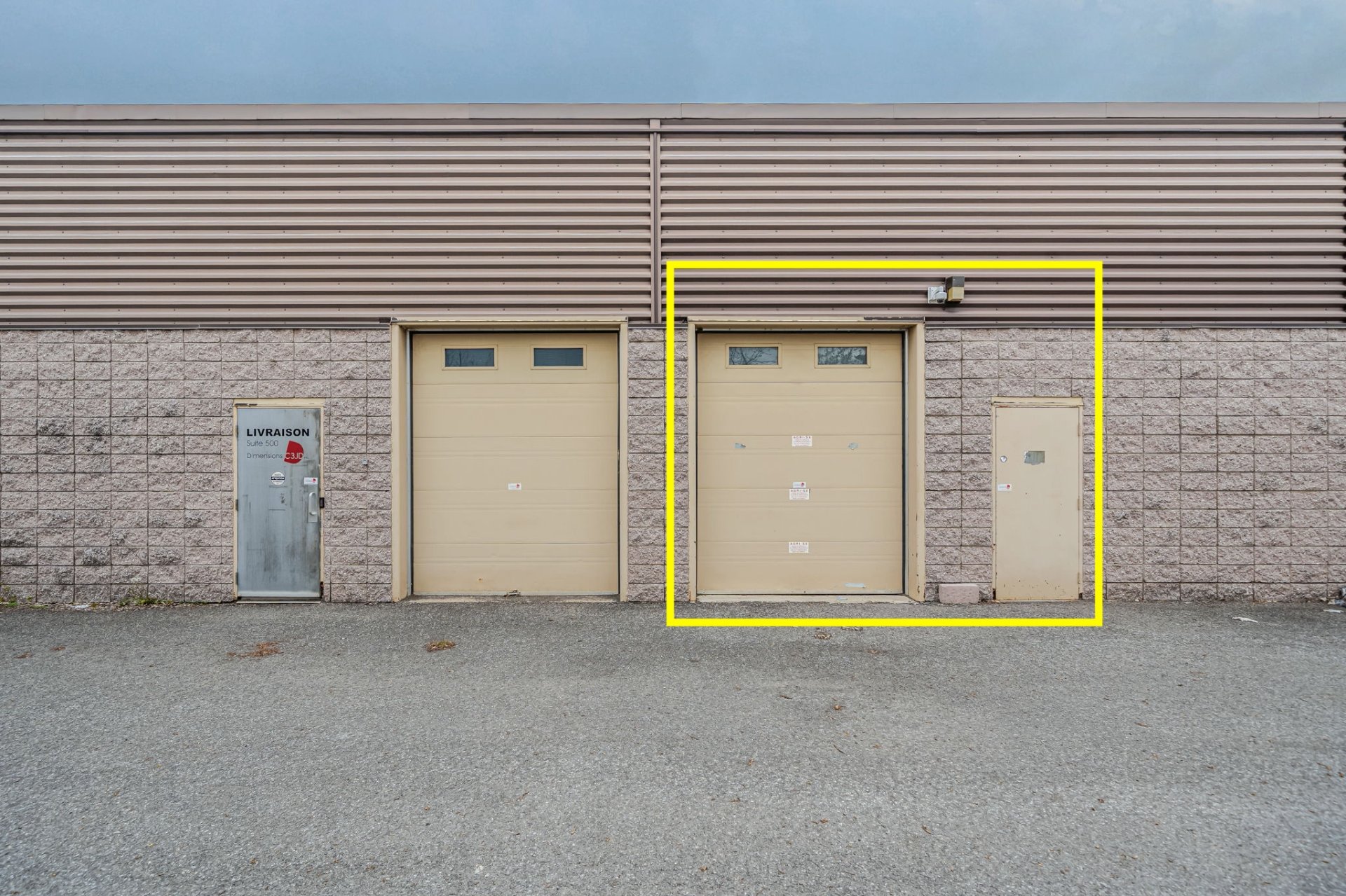 Photo - Garage