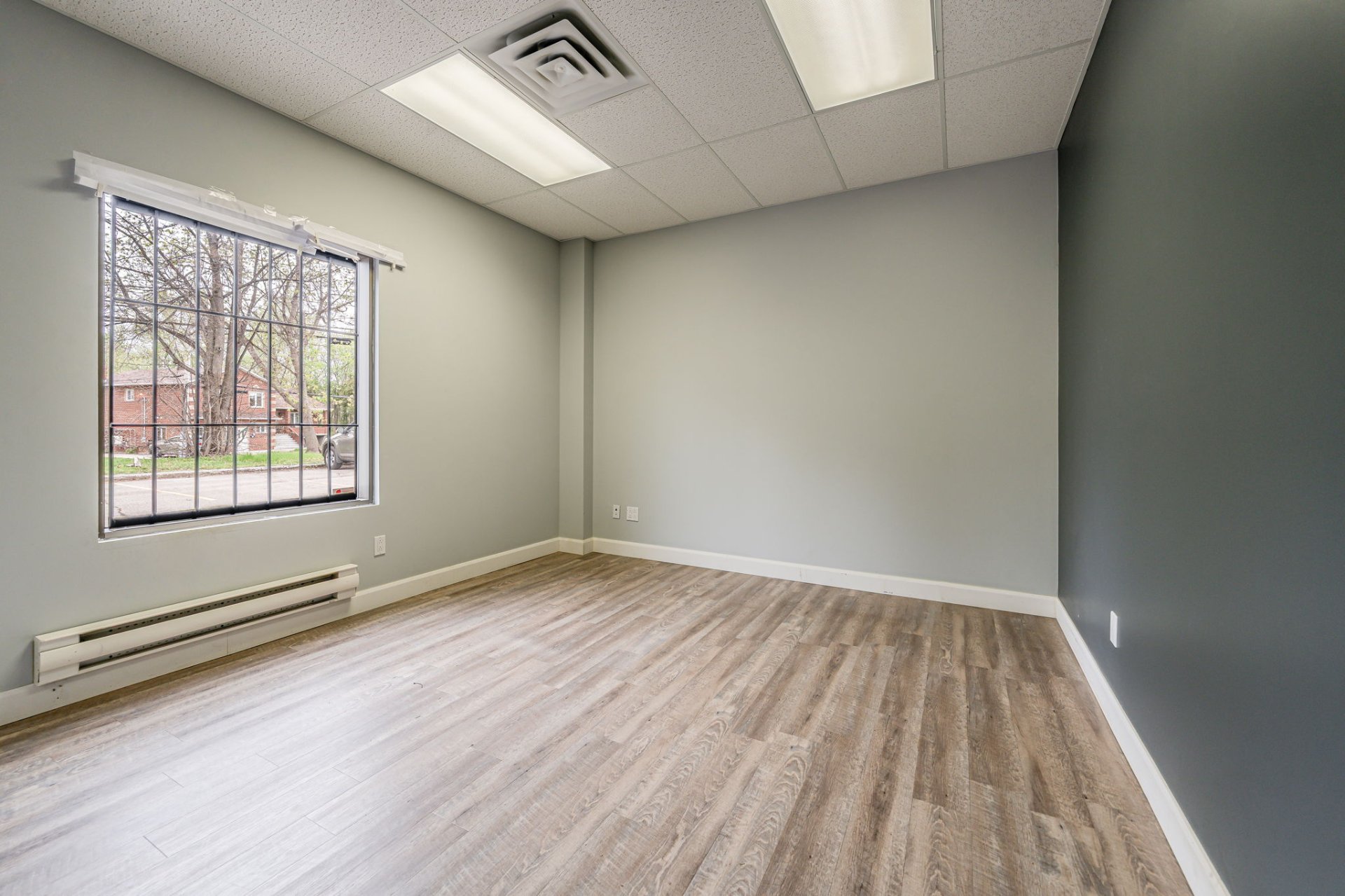 Photo - Office