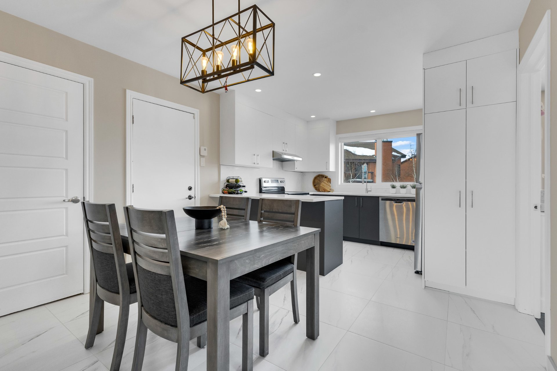 Photo - Salle à manger