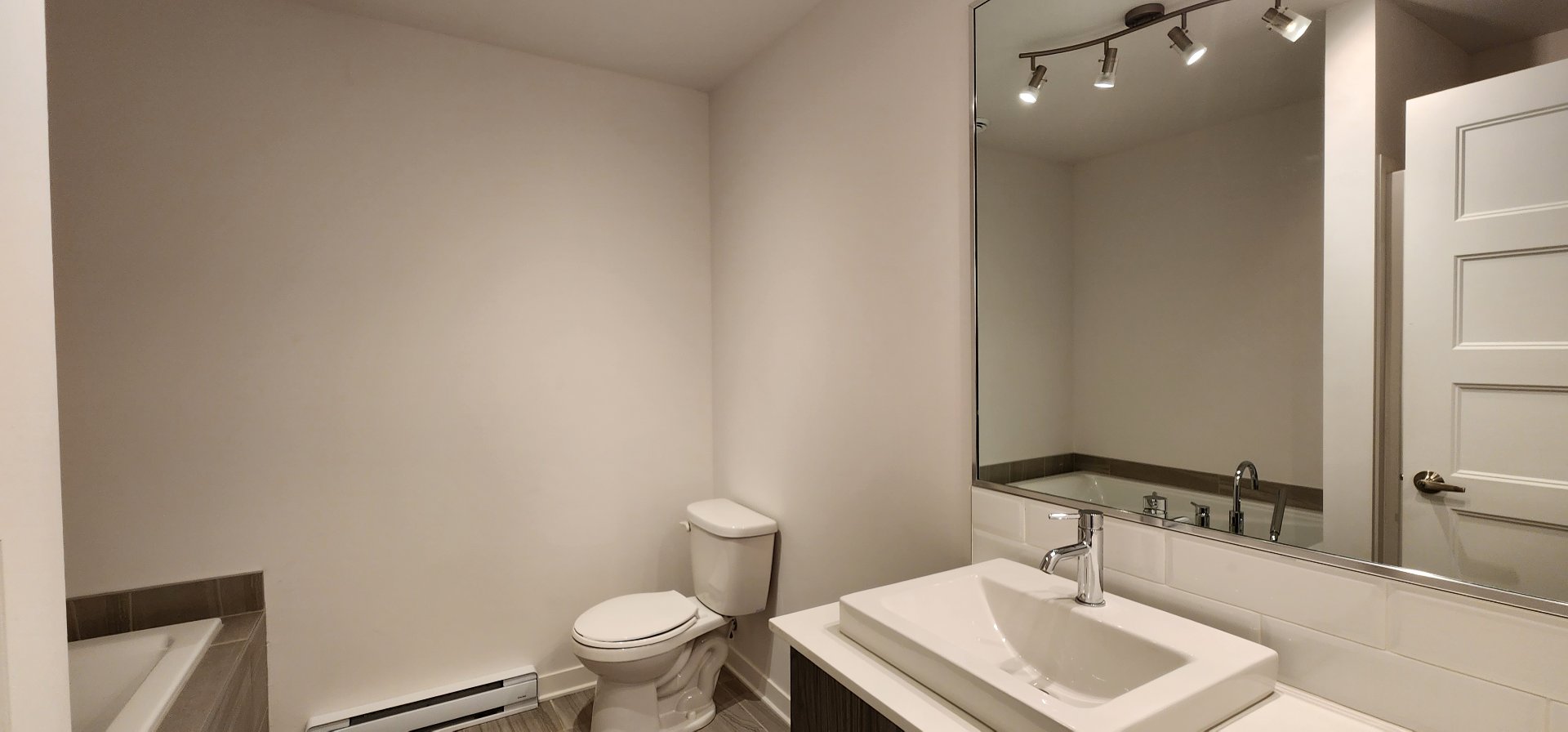 Photo - Bathroom