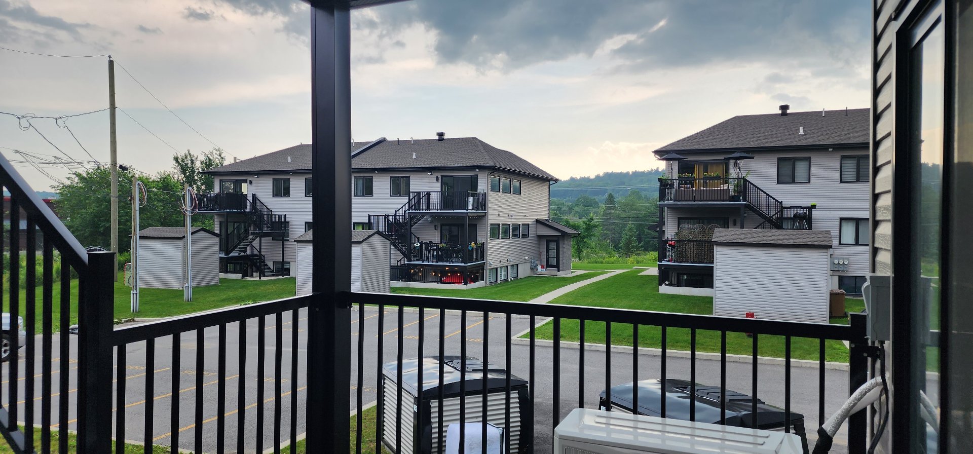 Photo - Balcony
