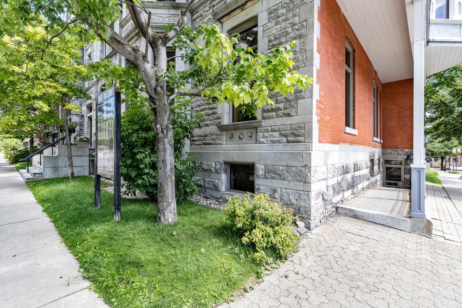 Photo - Frontage
