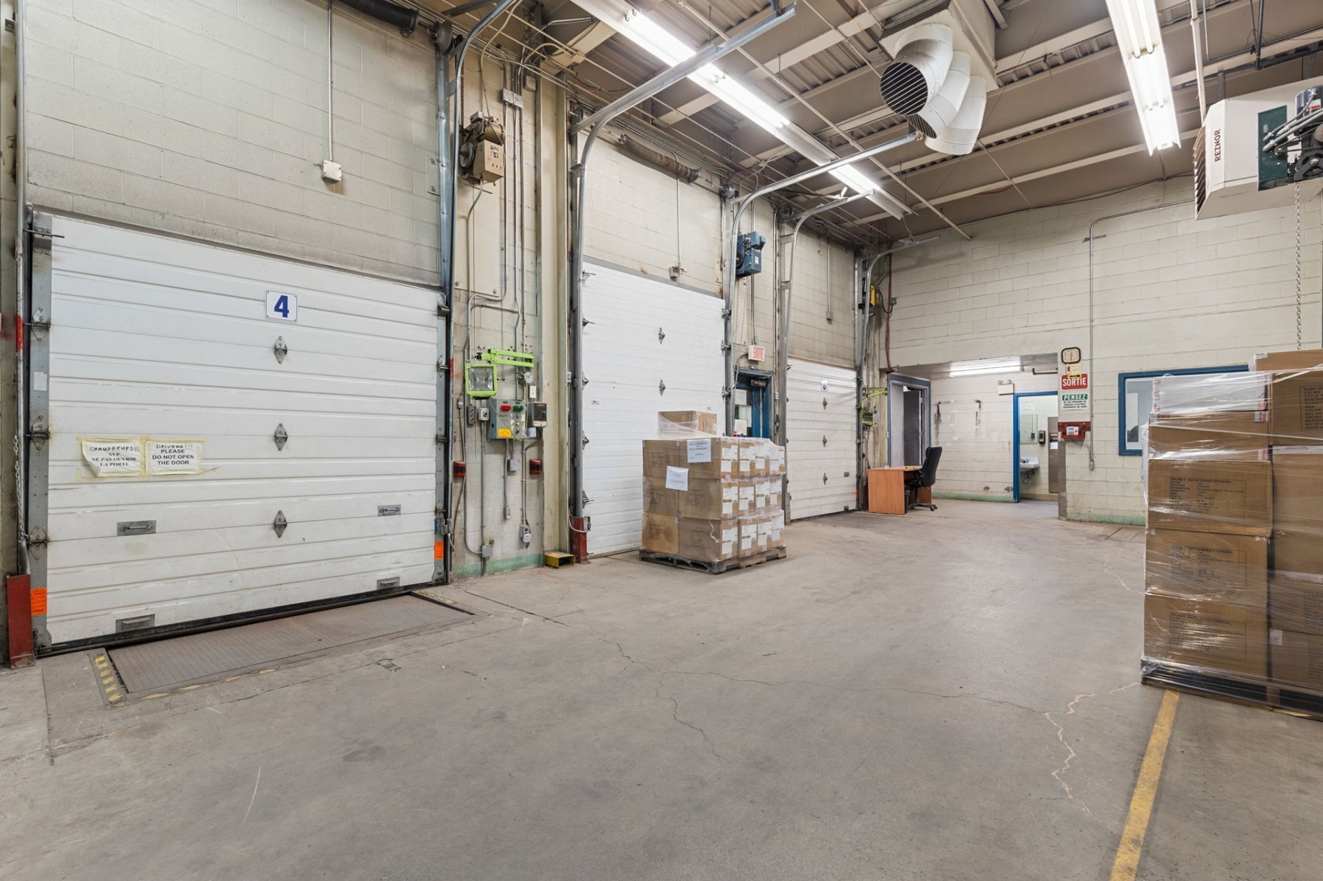 Photo - Expédition (porte/quai)