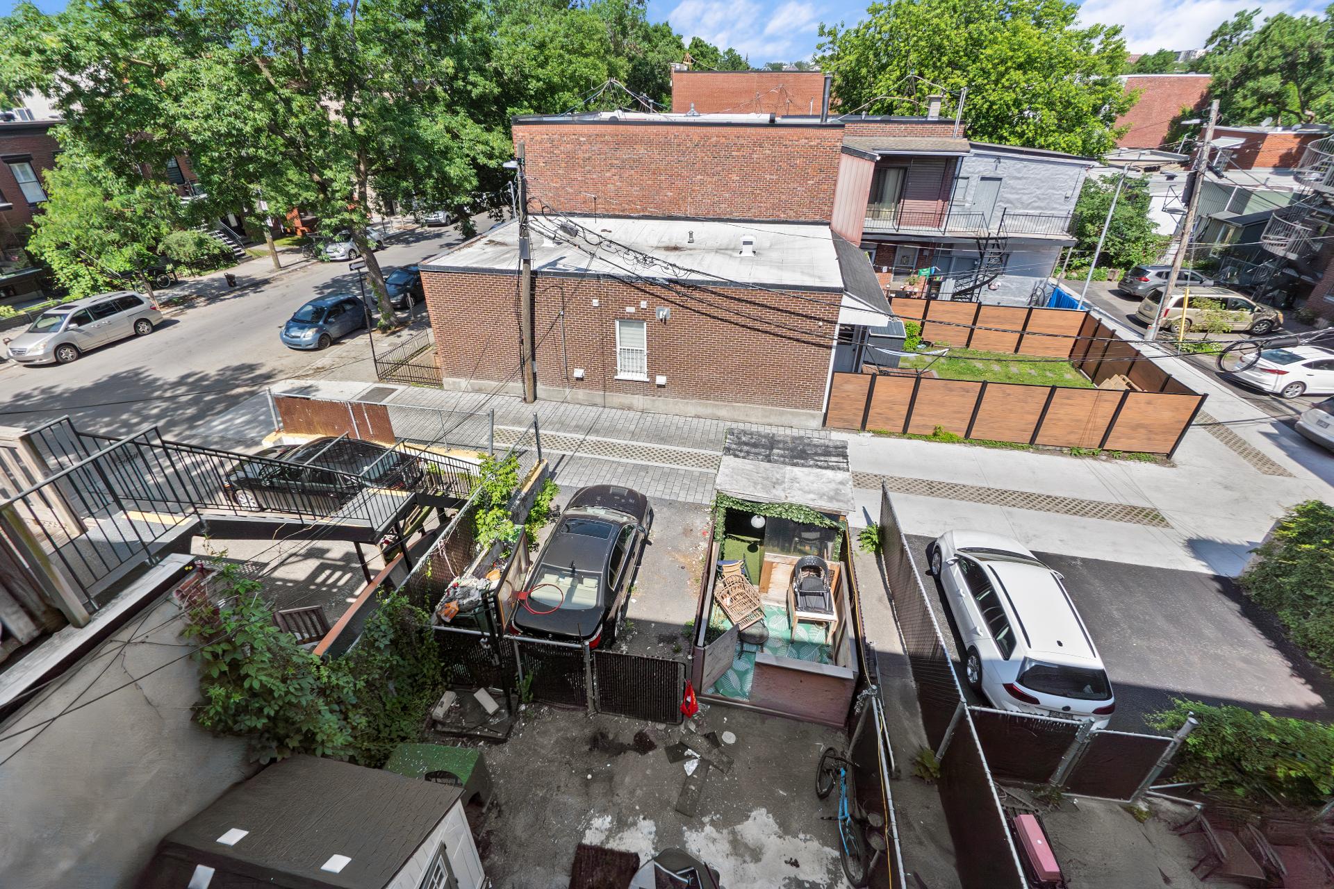 Photo - Parking