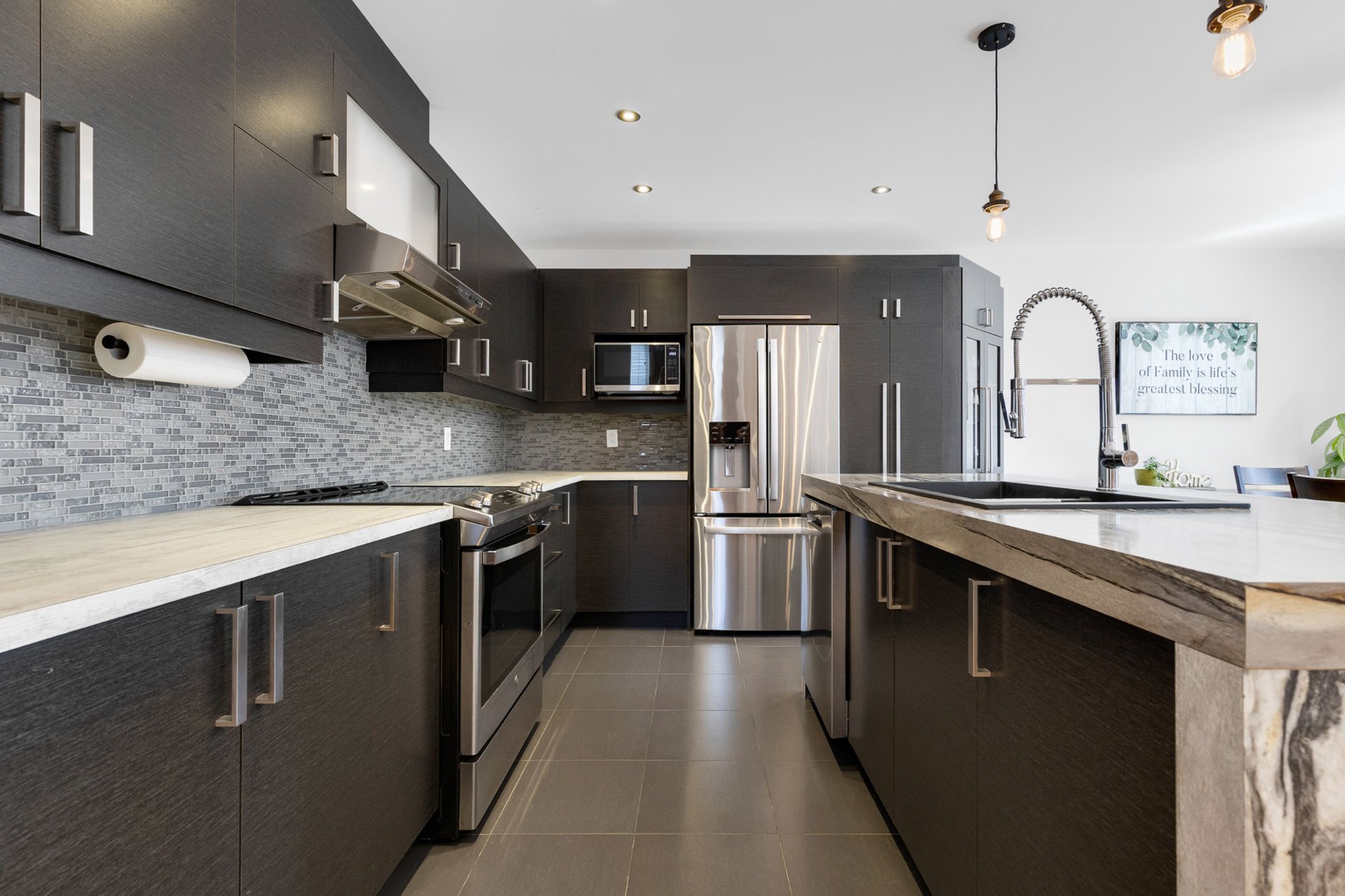 Photo - Kitchen