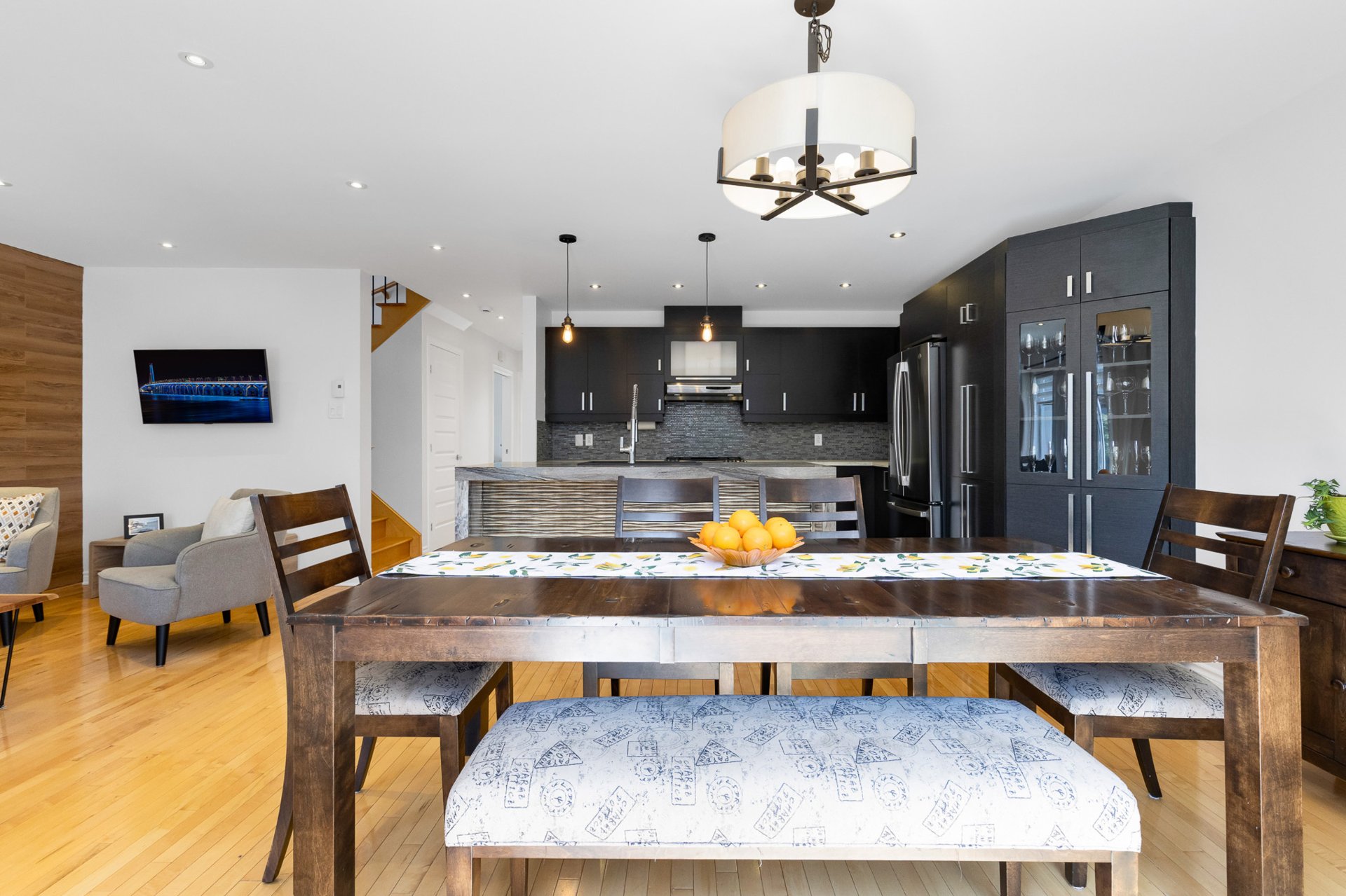 Photo - Dining room