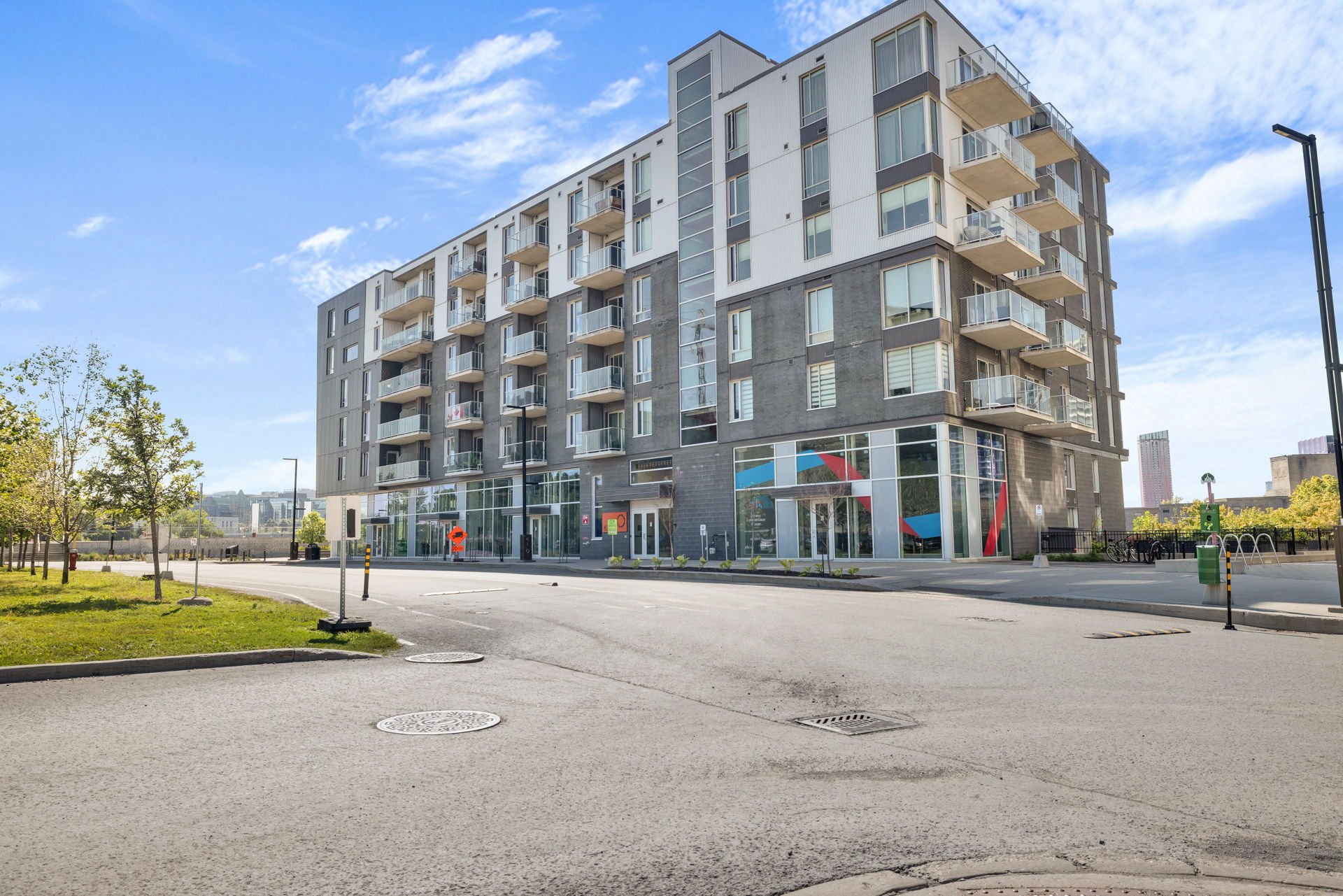 Photo - Frontage
